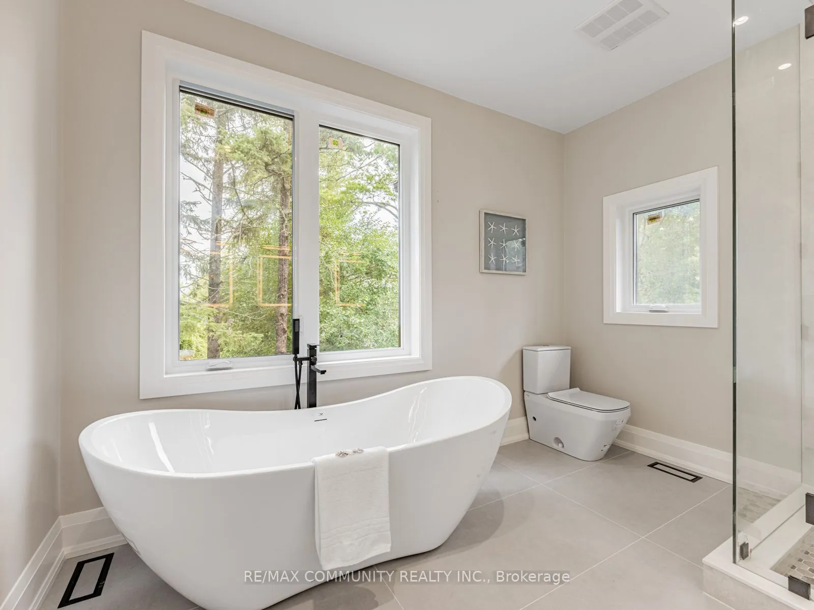 37 Sugarbush Square