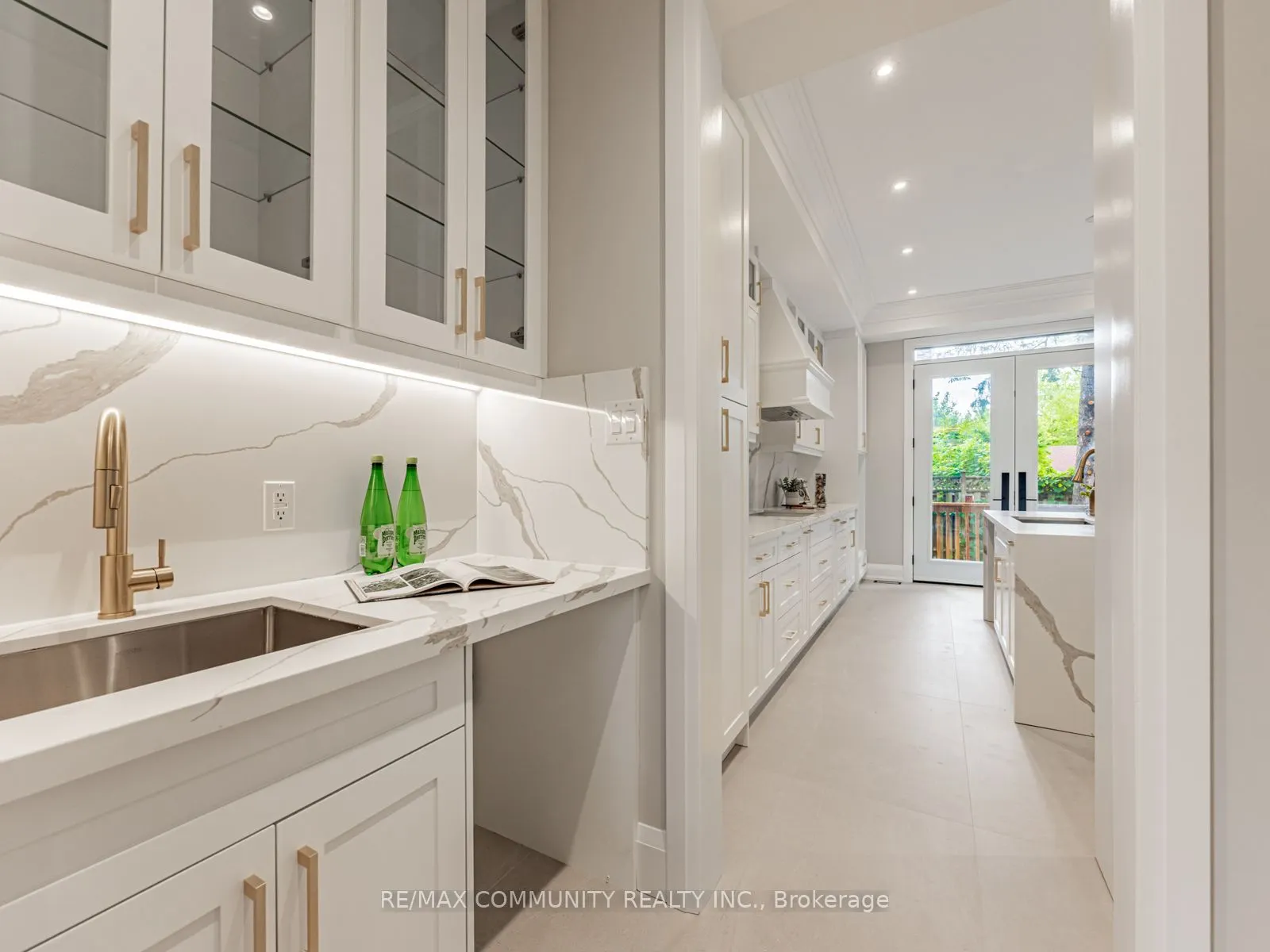 37 Sugarbush Square