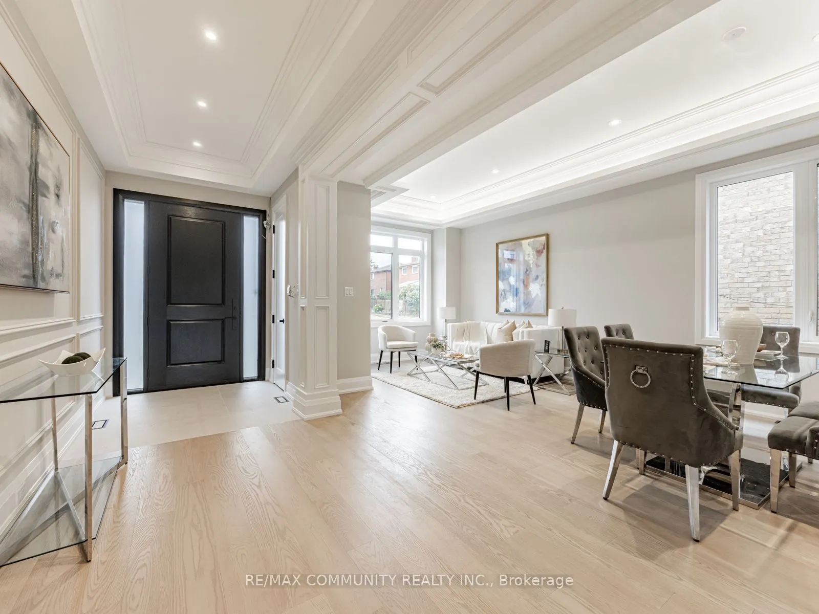 37 Sugarbush Square