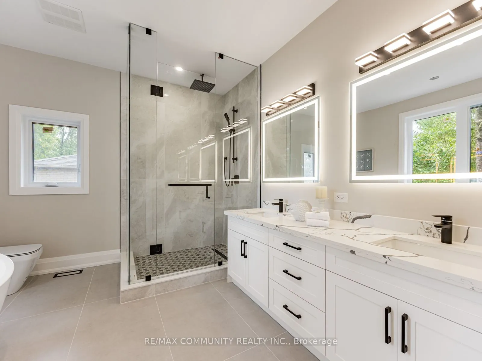 37 Sugarbush Square