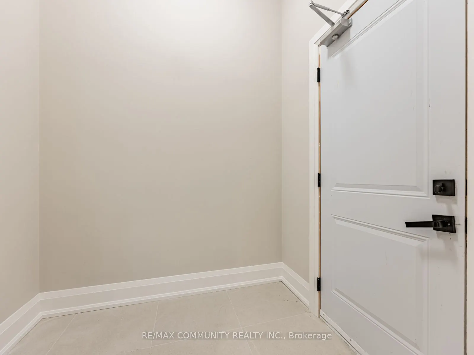 37 Sugarbush Square