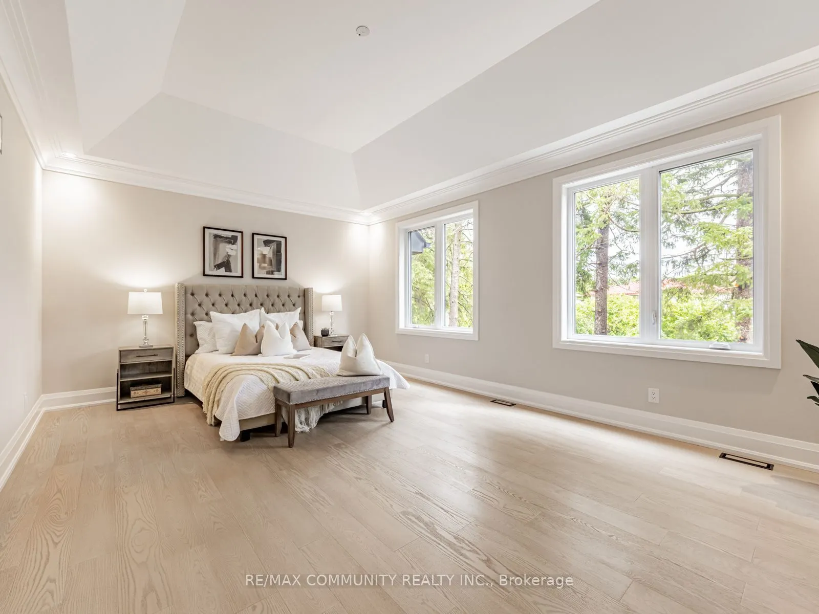 37 Sugarbush Square
