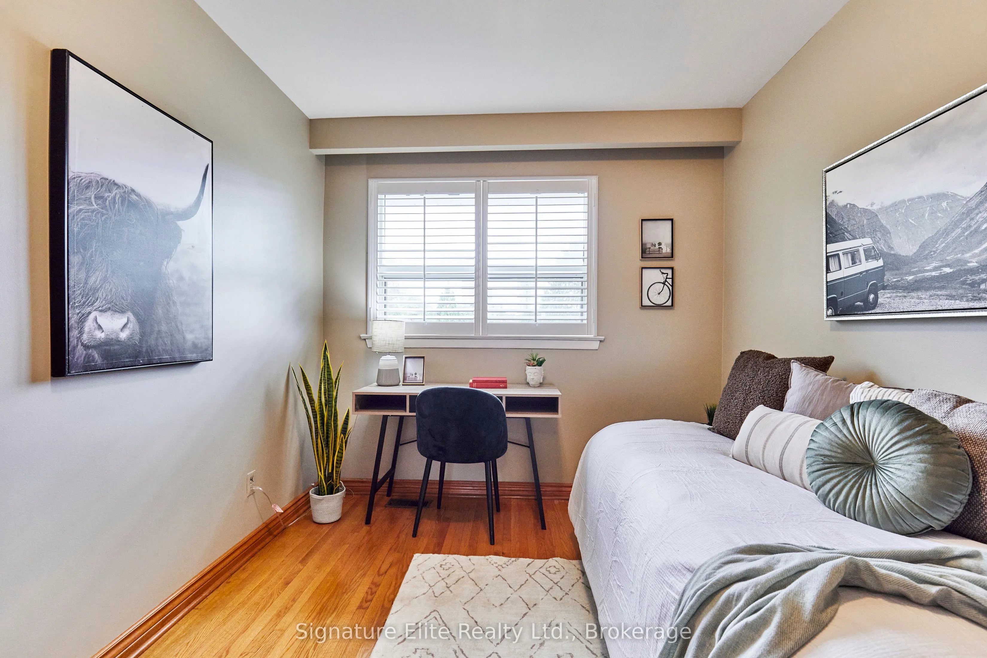 4 Cora Crescent