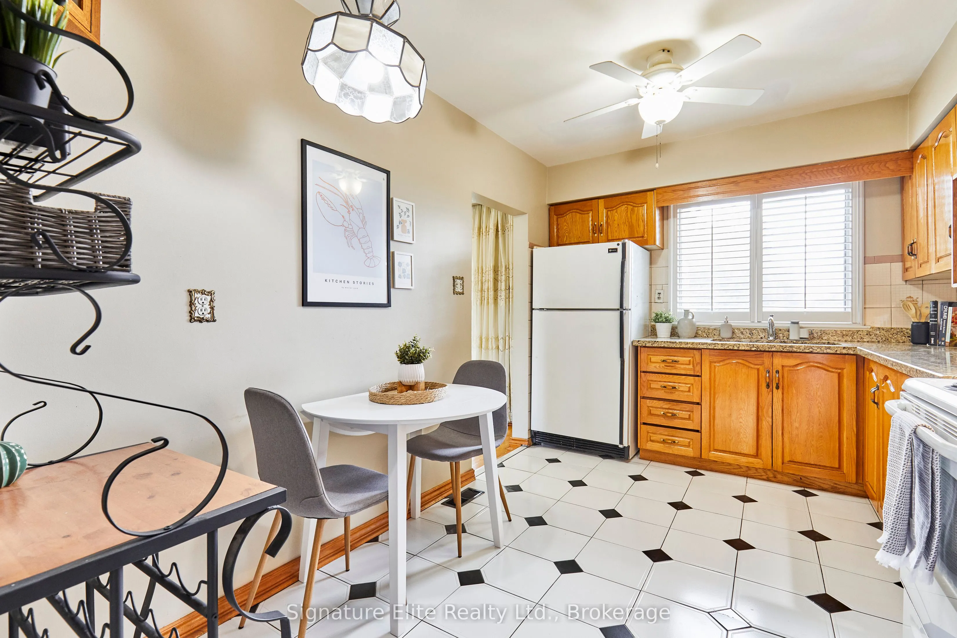 4 Cora Crescent