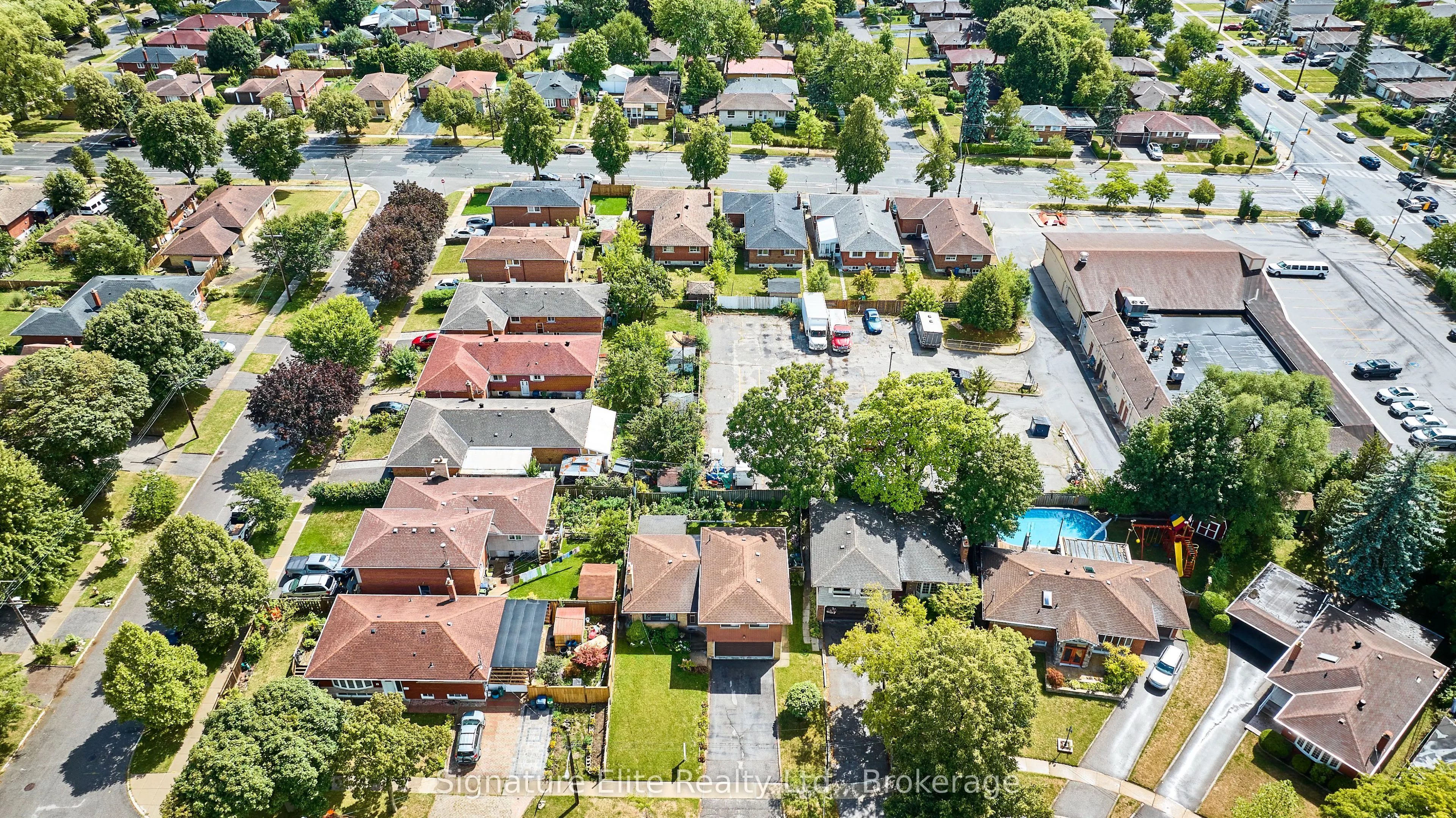 4 Cora Crescent