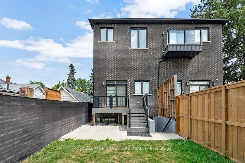160 Byng Avenue