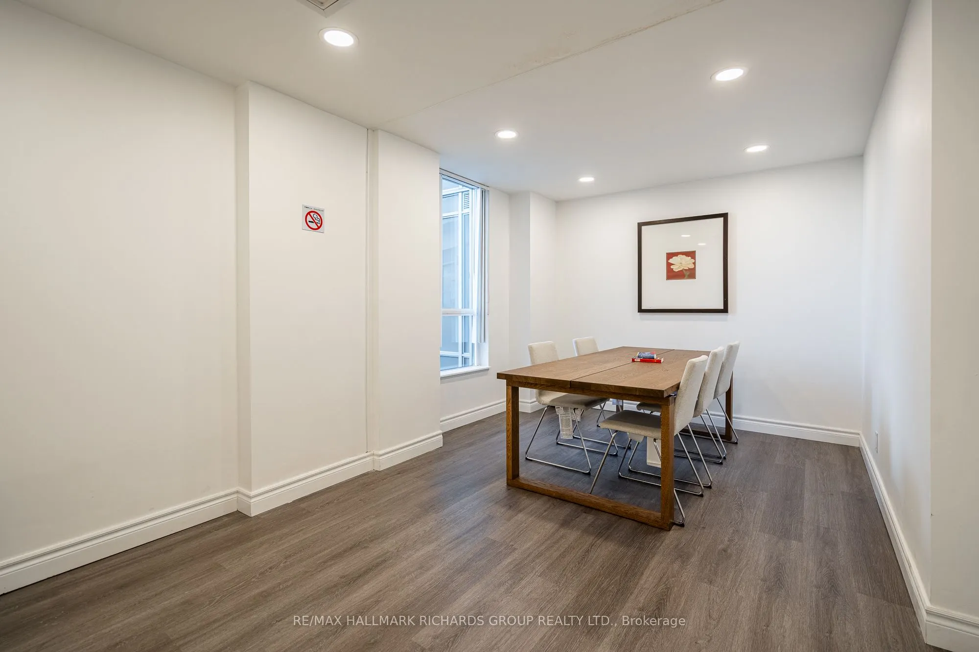 38 Lee Centre Drive, #811