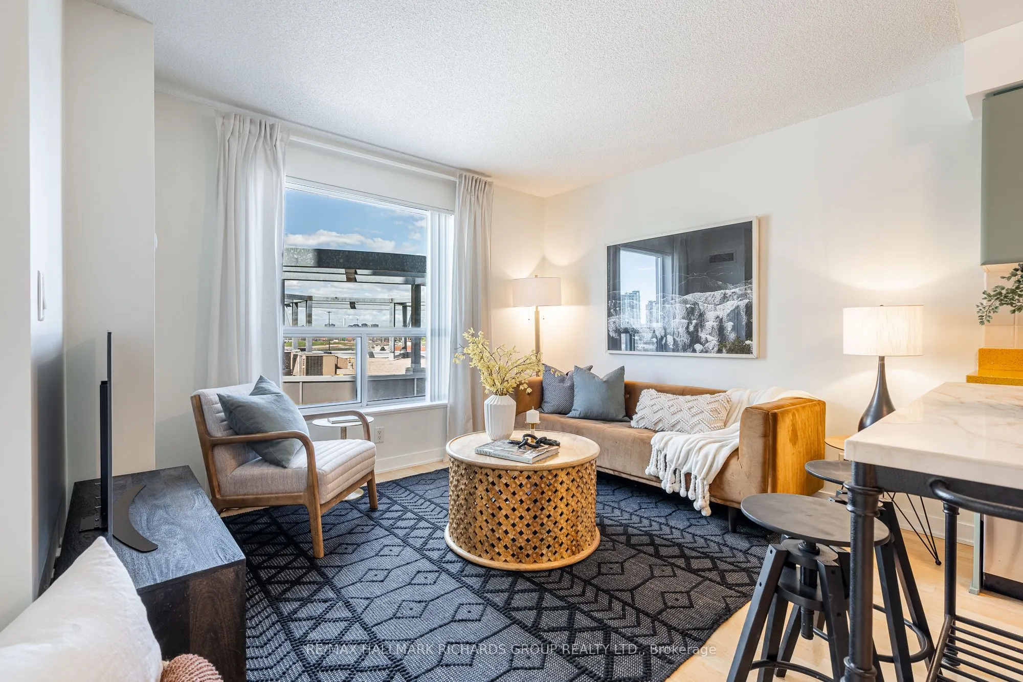 38 Lee Centre Drive, #811