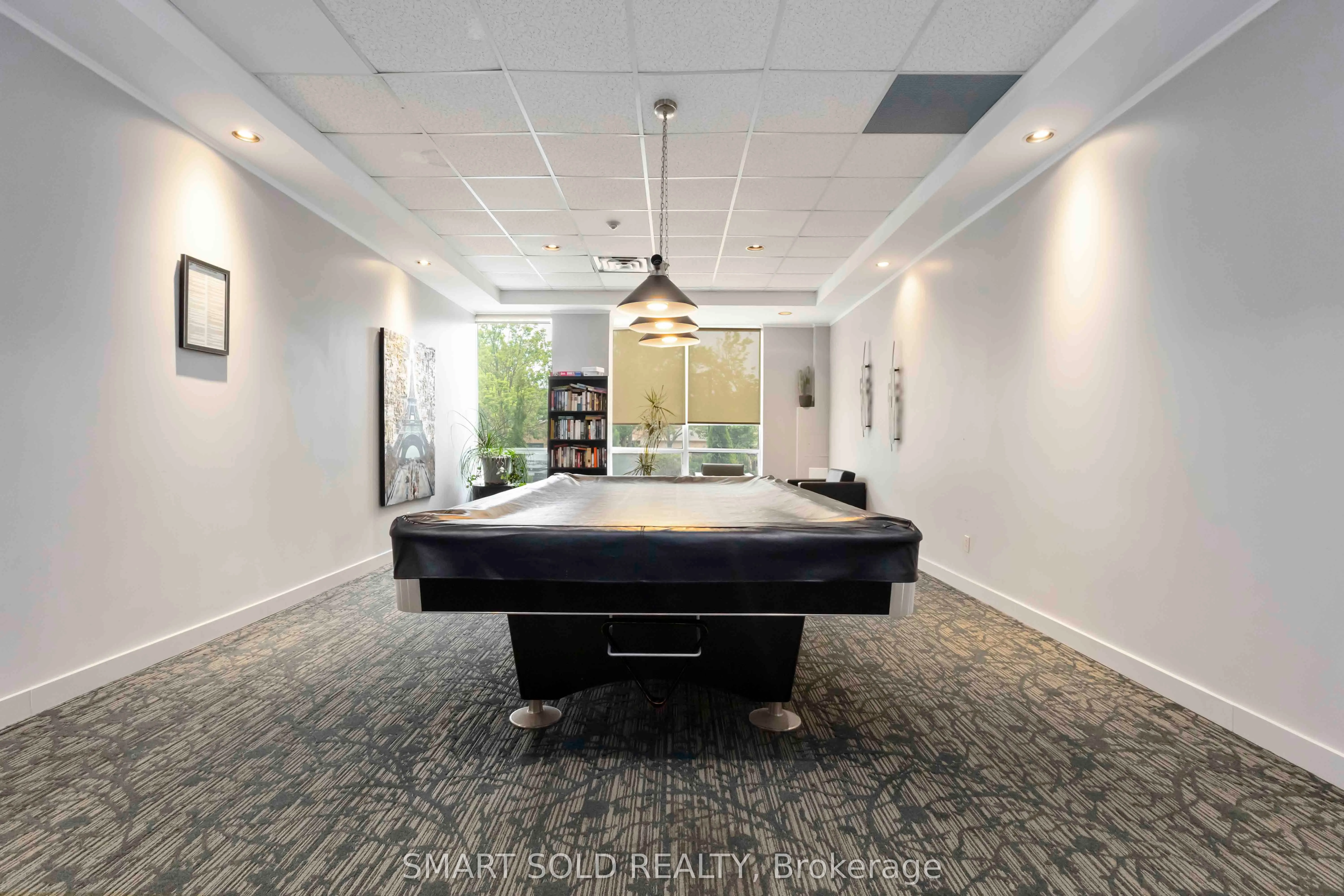 711 Rossland Road E, #514
