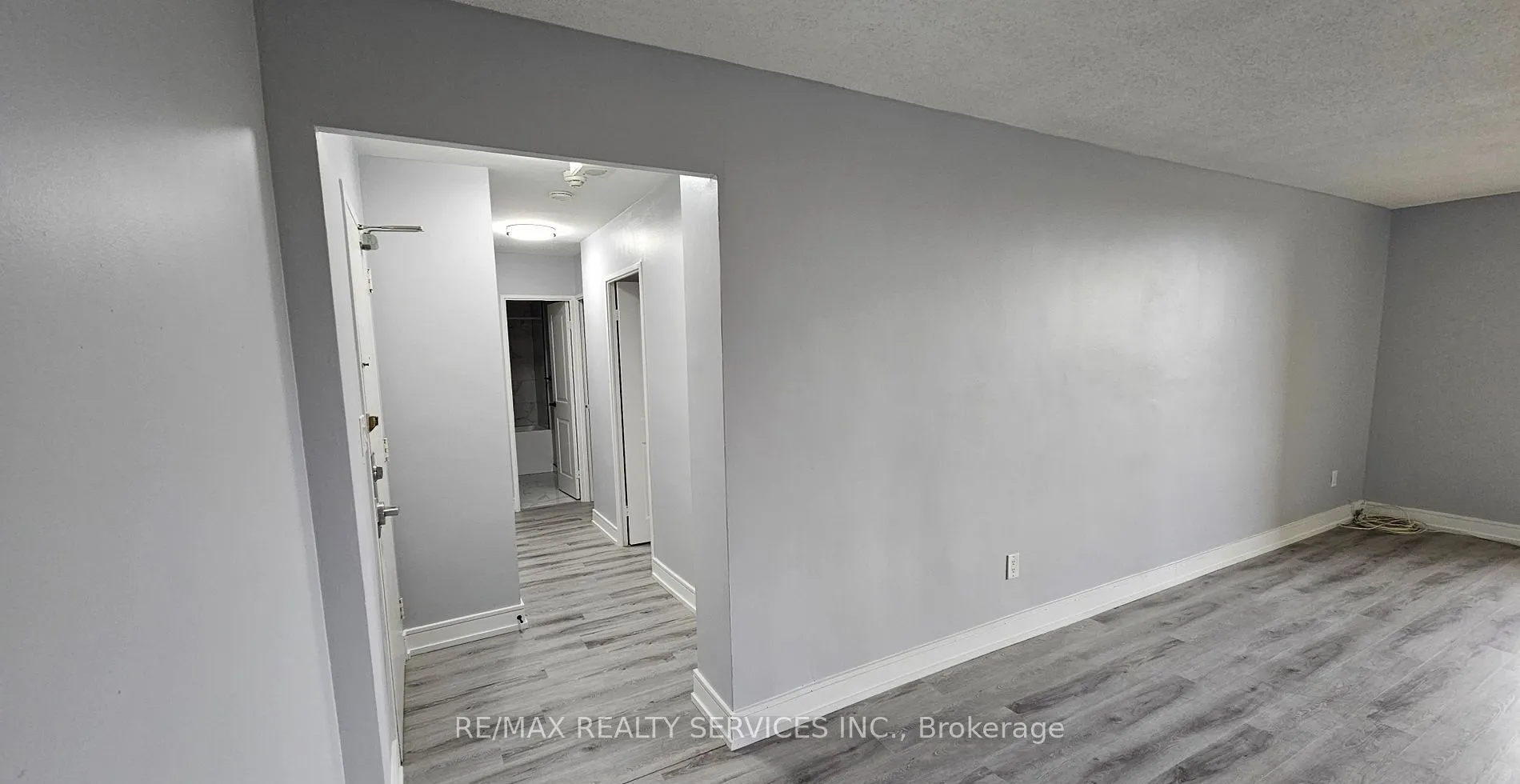 1 Massey Square, #207