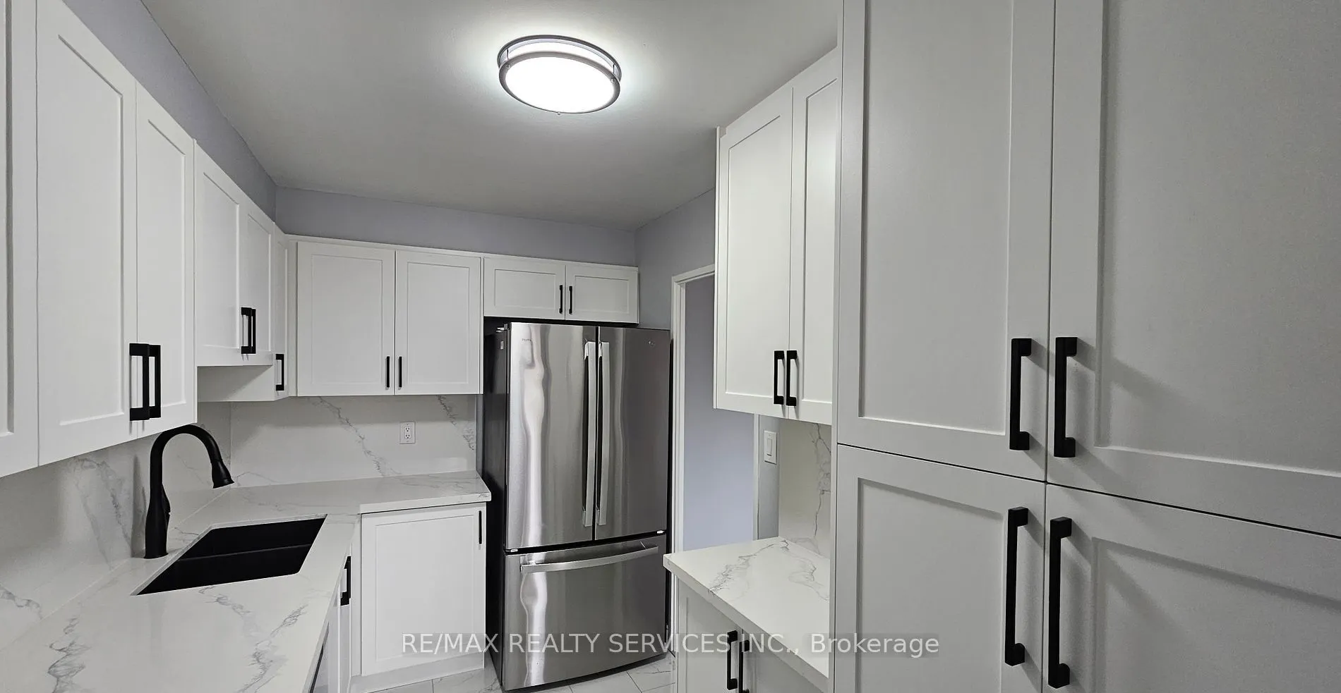1 Massey Square, #207