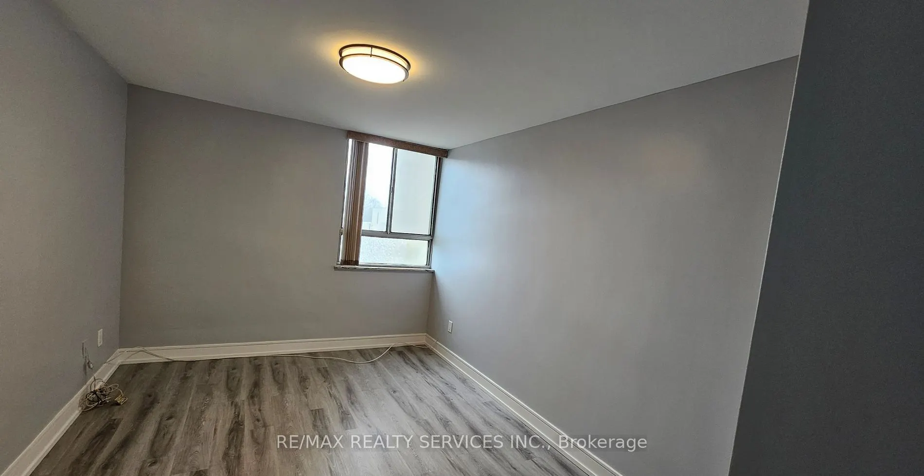 1 Massey Square, #207