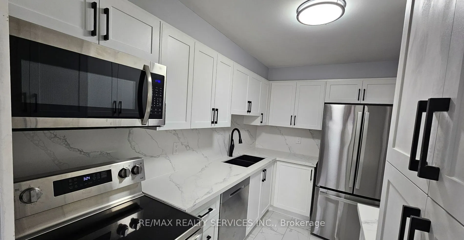 1 Massey Square, #207