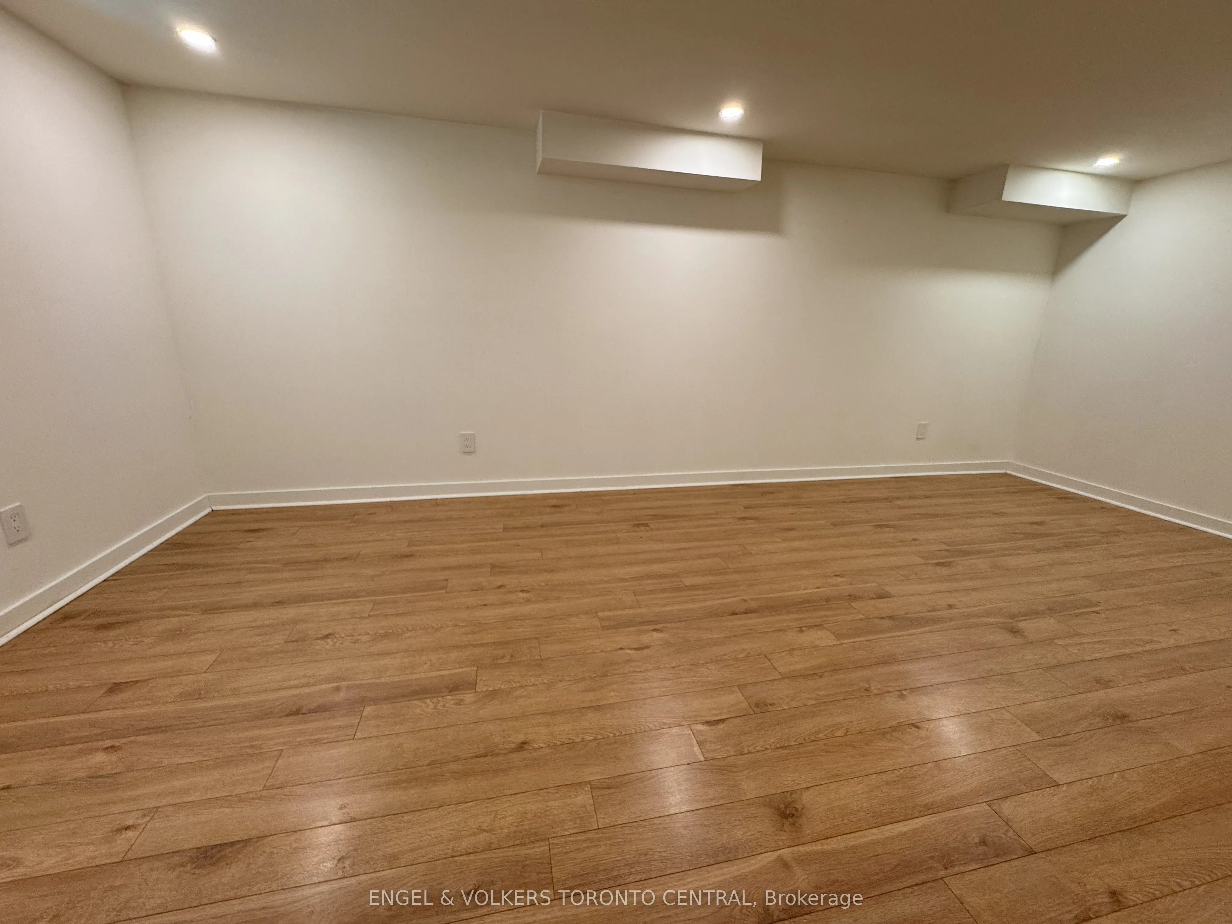 6 Westview Boulevard, #Basement