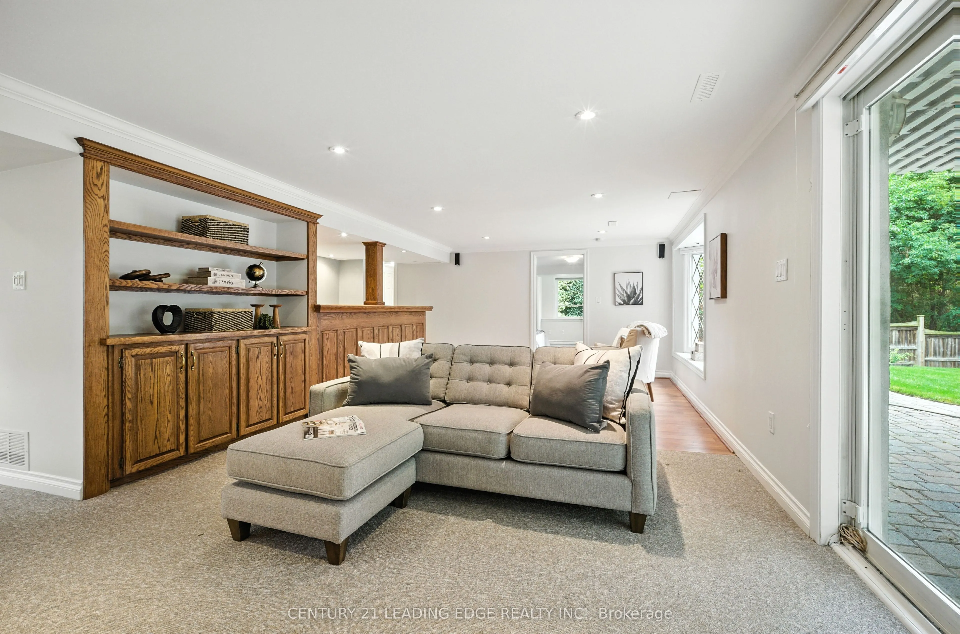 16 Burningham Crescent
