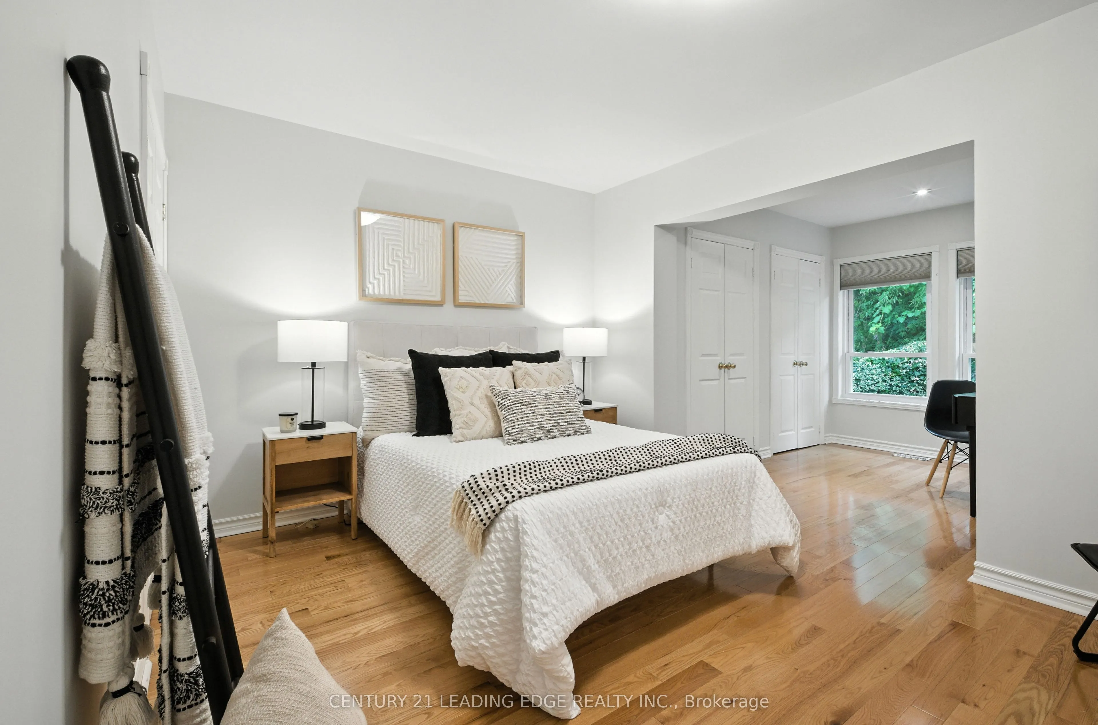 16 Burningham Crescent