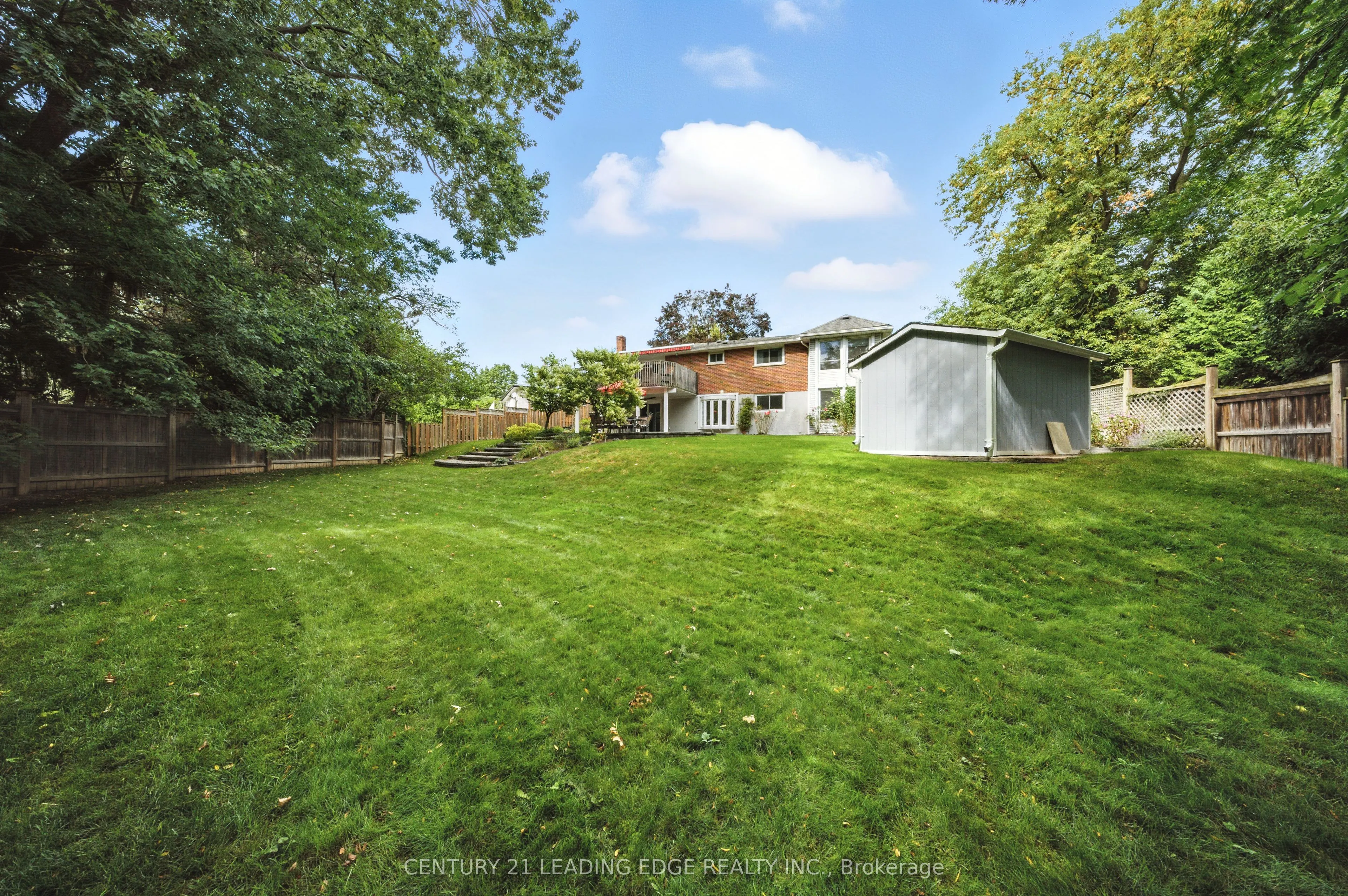 16 Burningham Crescent