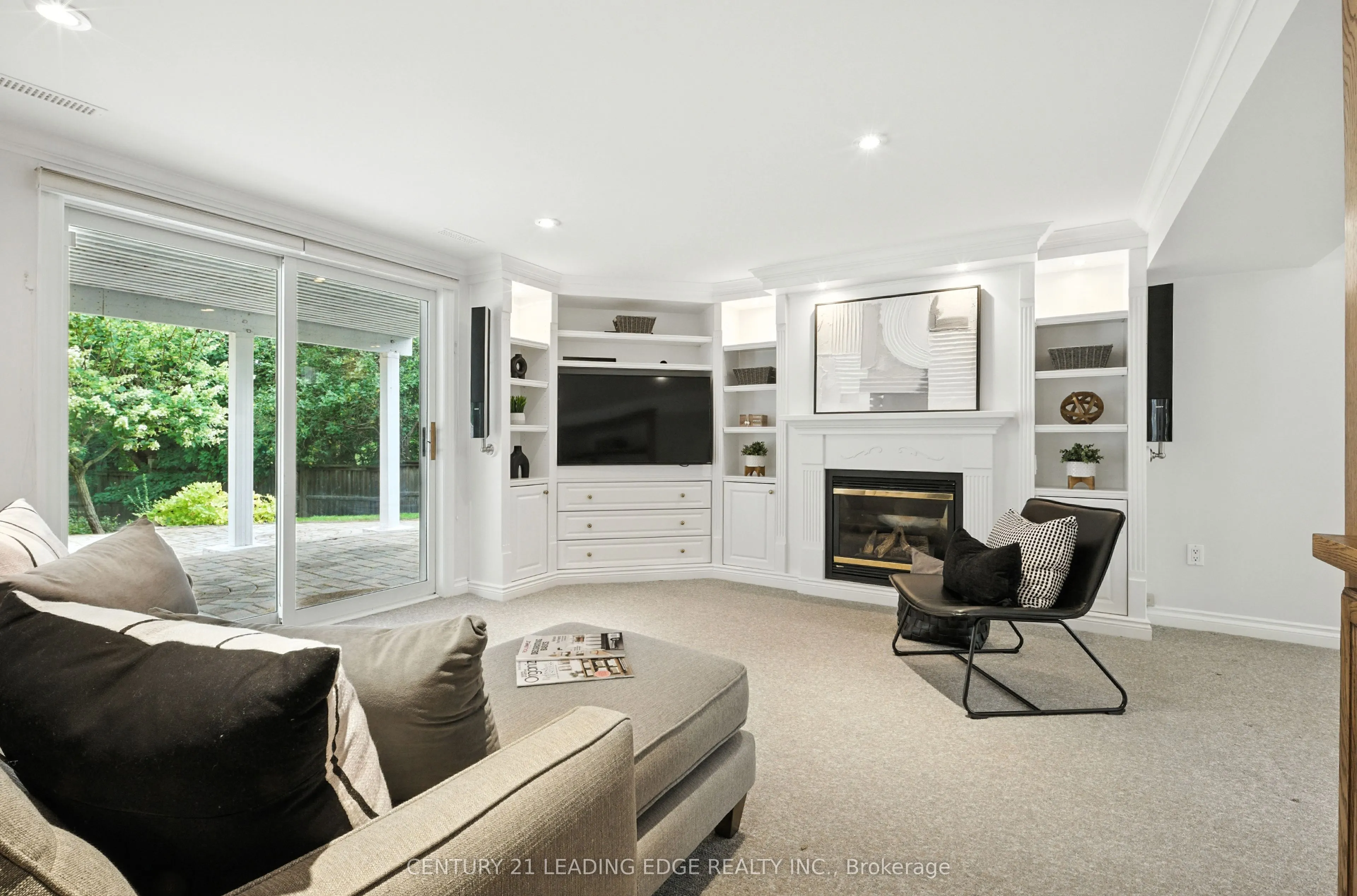16 Burningham Crescent