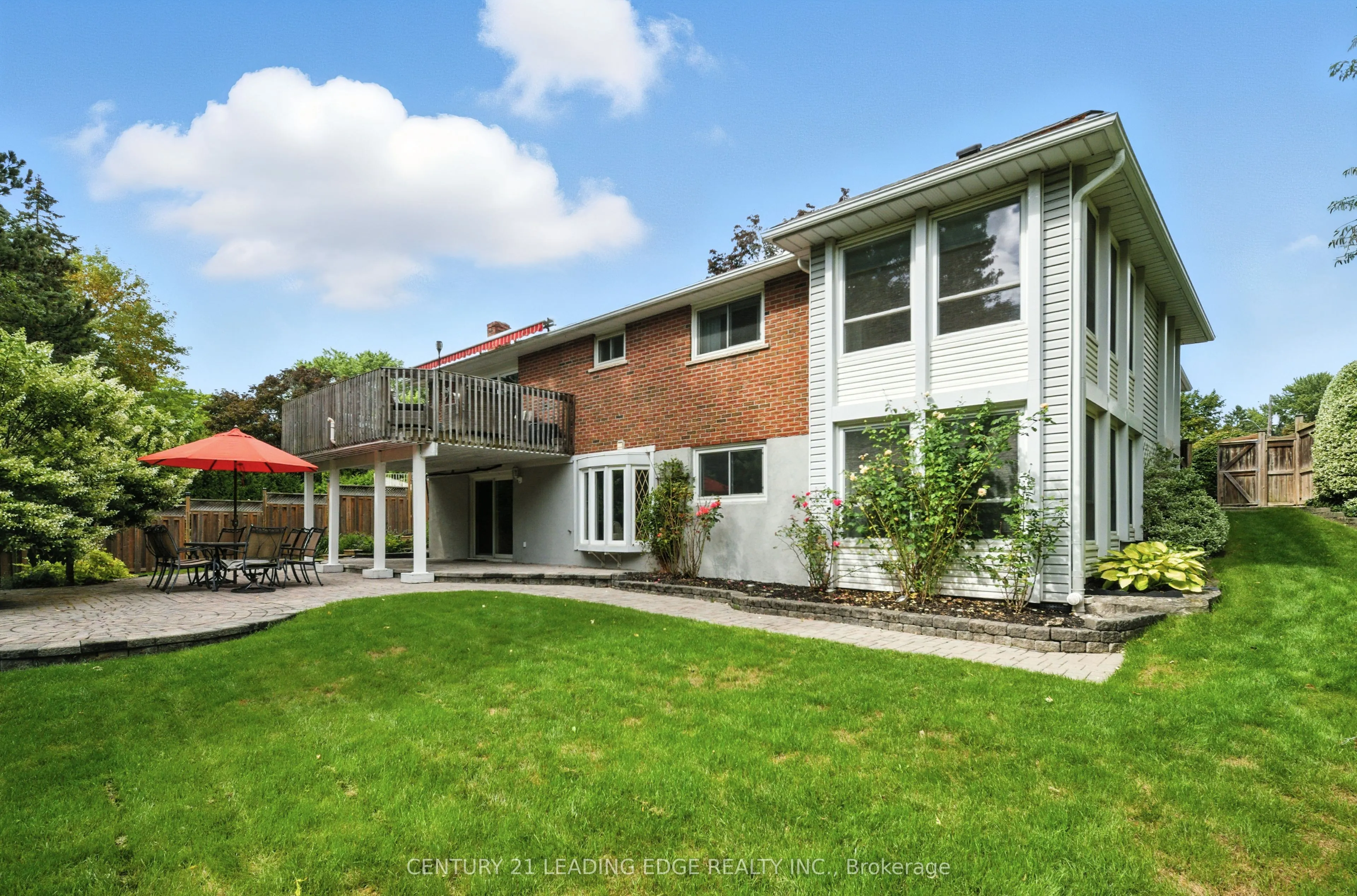 16 Burningham Crescent