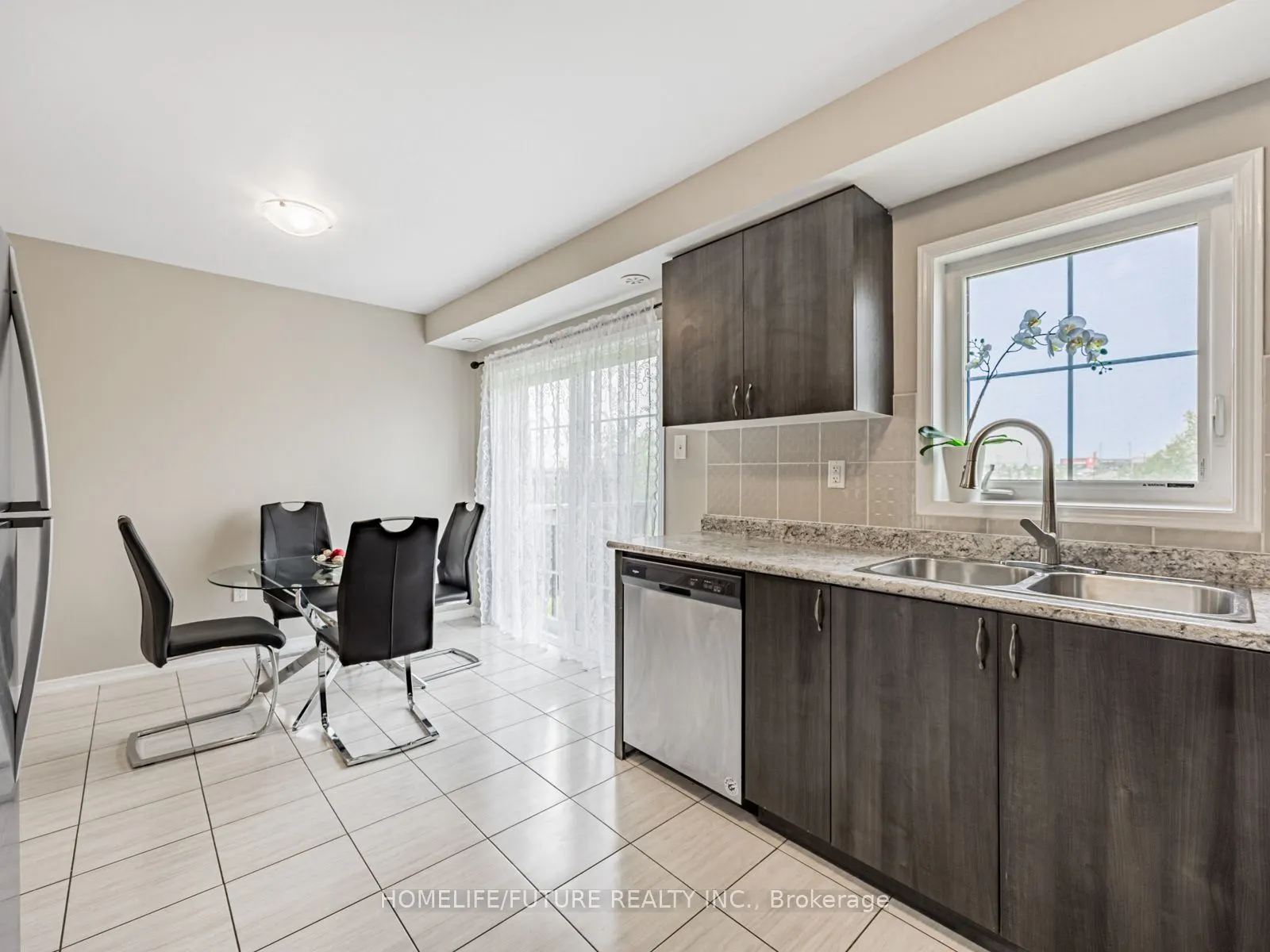 2611 Deputy Minister Path, #6