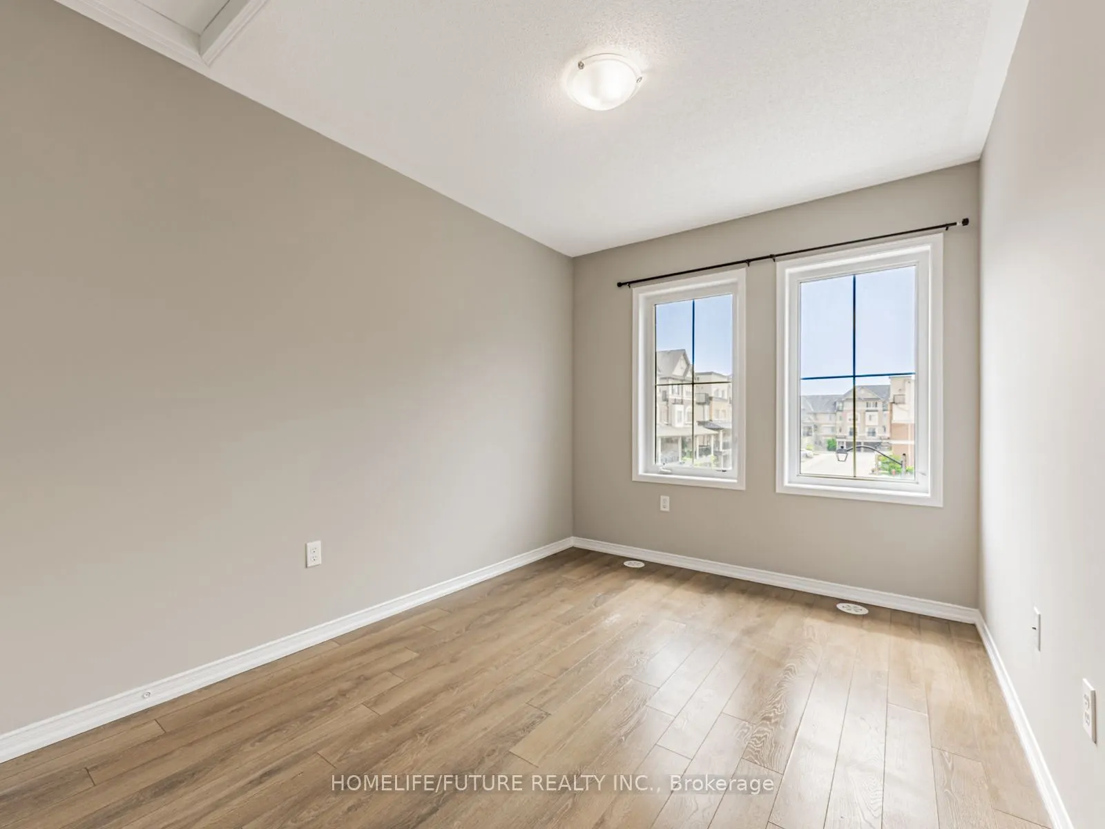 2611 Deputy Minister Path, #6