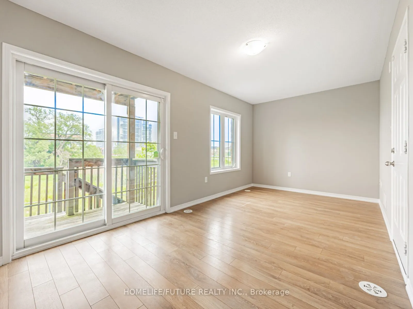 2611 Deputy Minister Path, #6