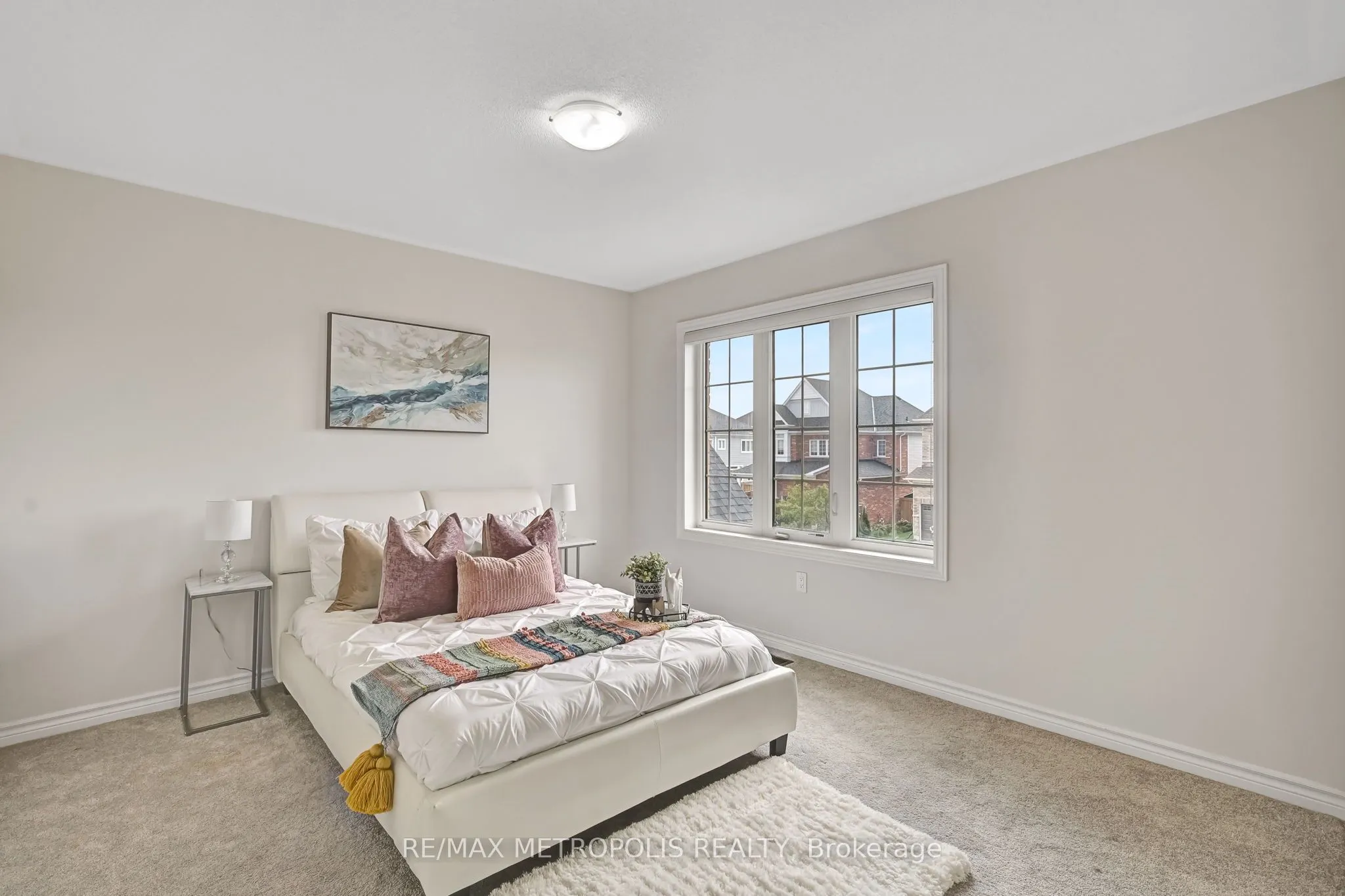 15 Douglas Kemp Crescent, #MAIN & UPPER