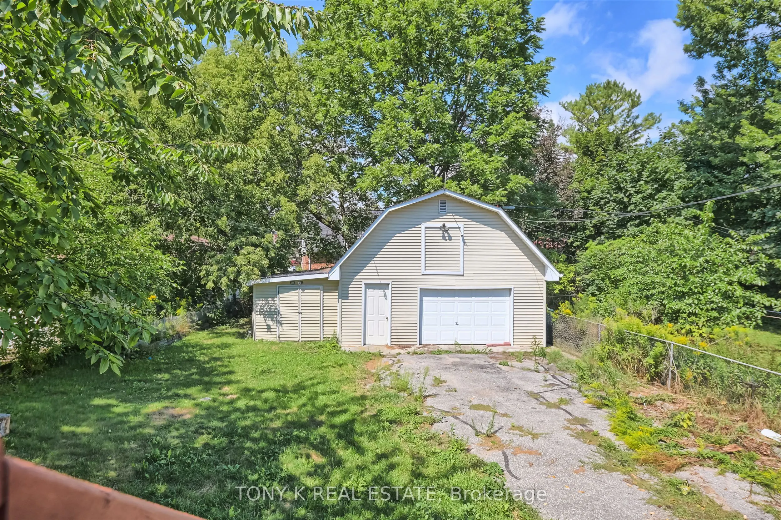 20 Granard Boulevard
