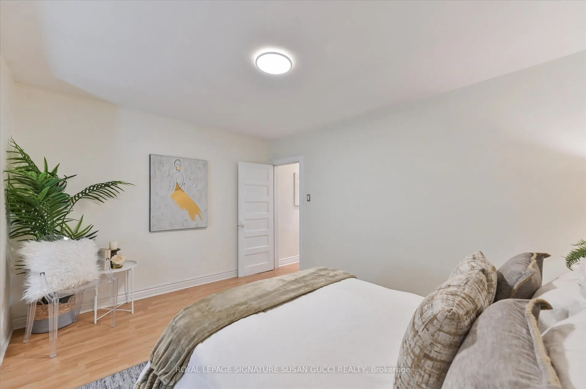 1125 Woodbine Avenue