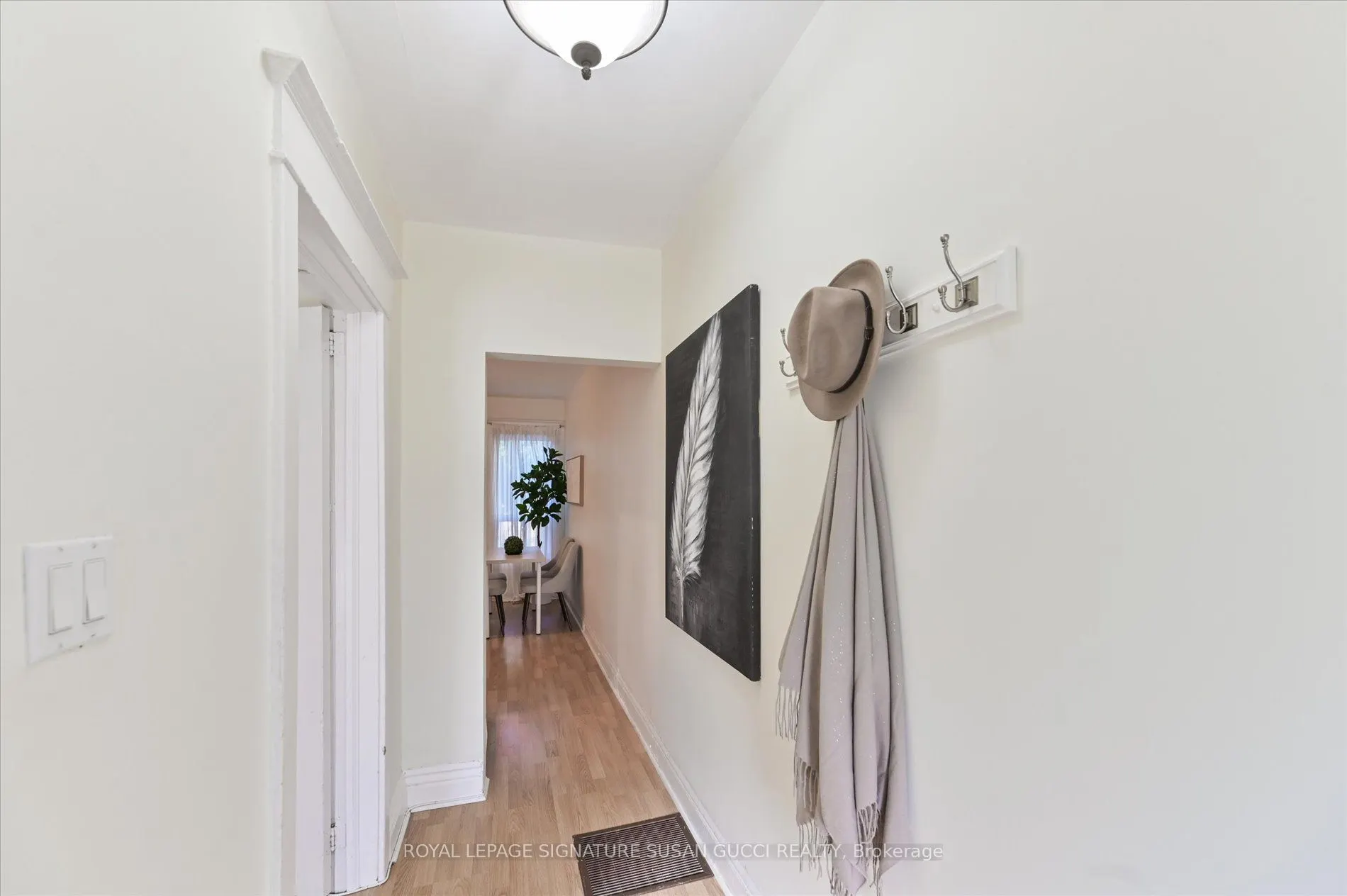 1125 Woodbine Avenue
