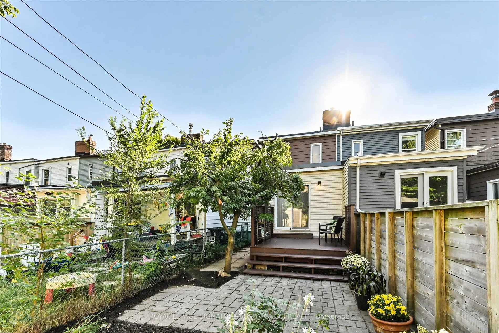 1125 Woodbine Avenue