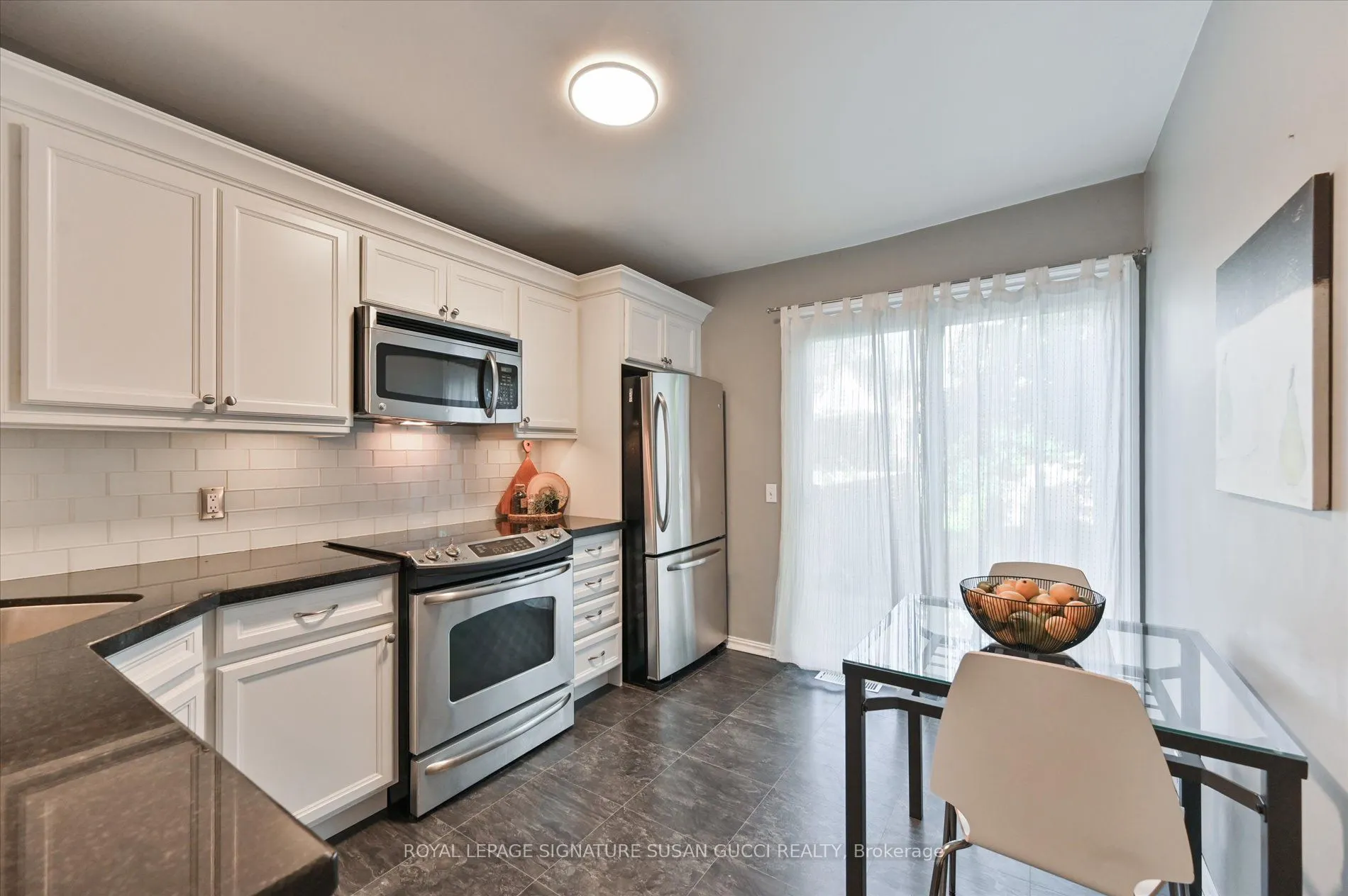 1125 Woodbine Avenue