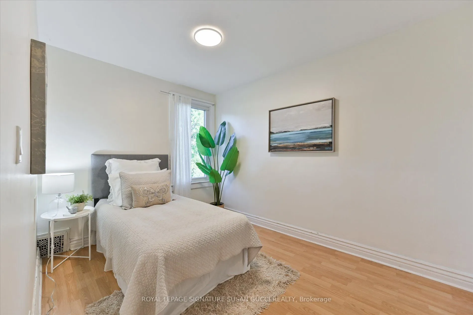 1125 Woodbine Avenue