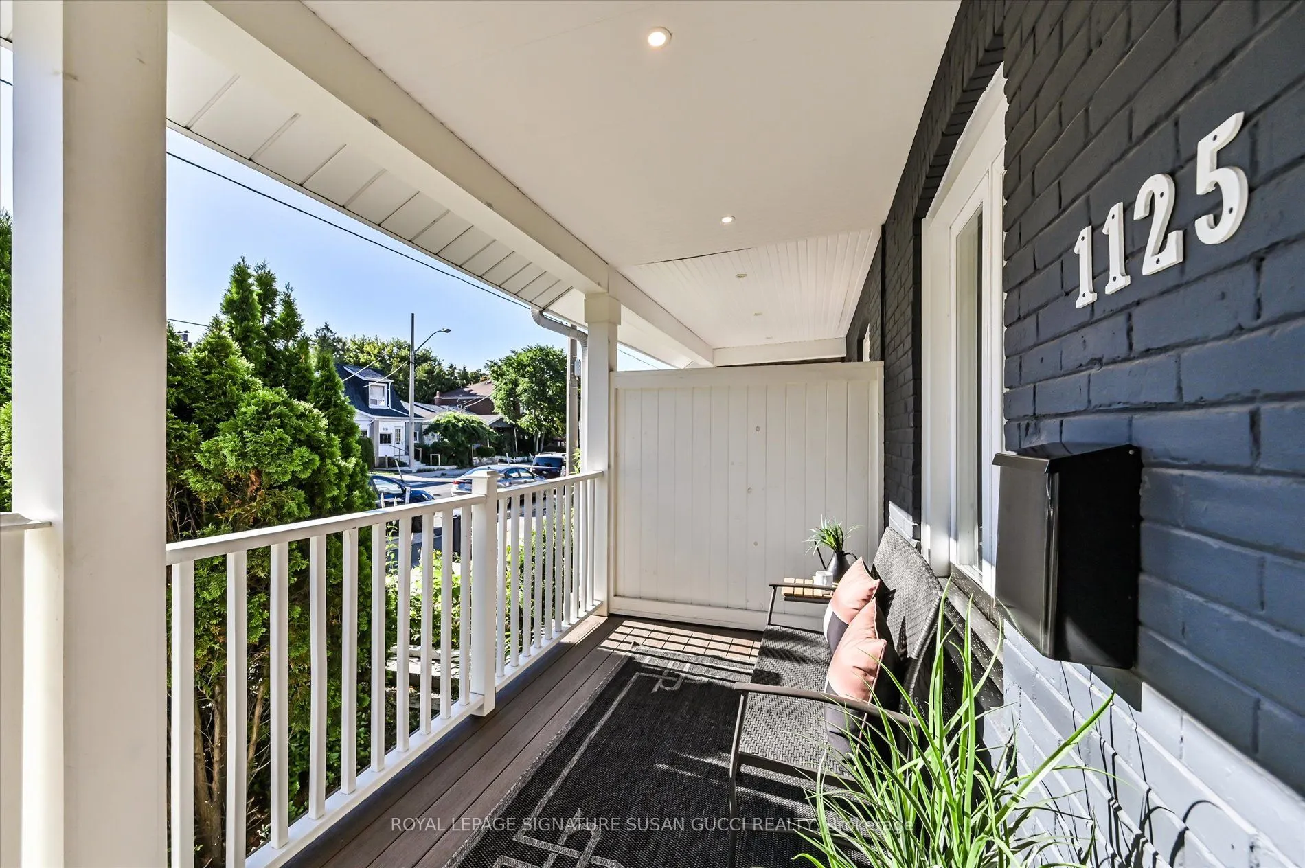1125 Woodbine Avenue