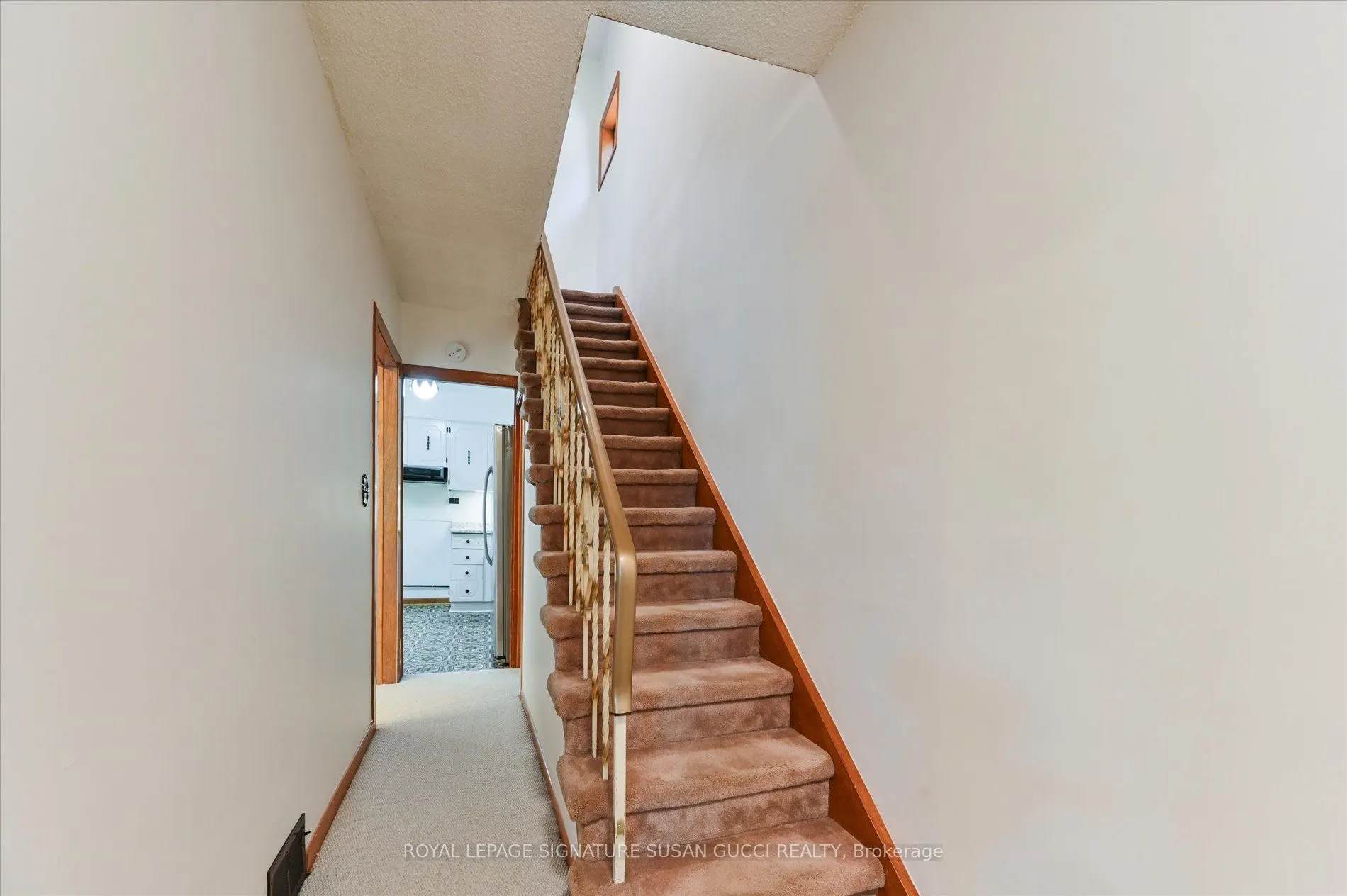 96 Woodycrest Avenue