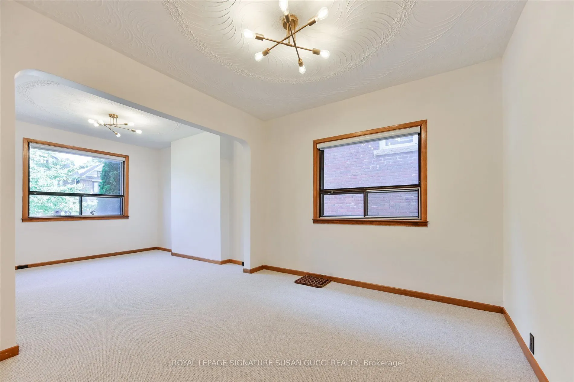 96 Woodycrest Avenue