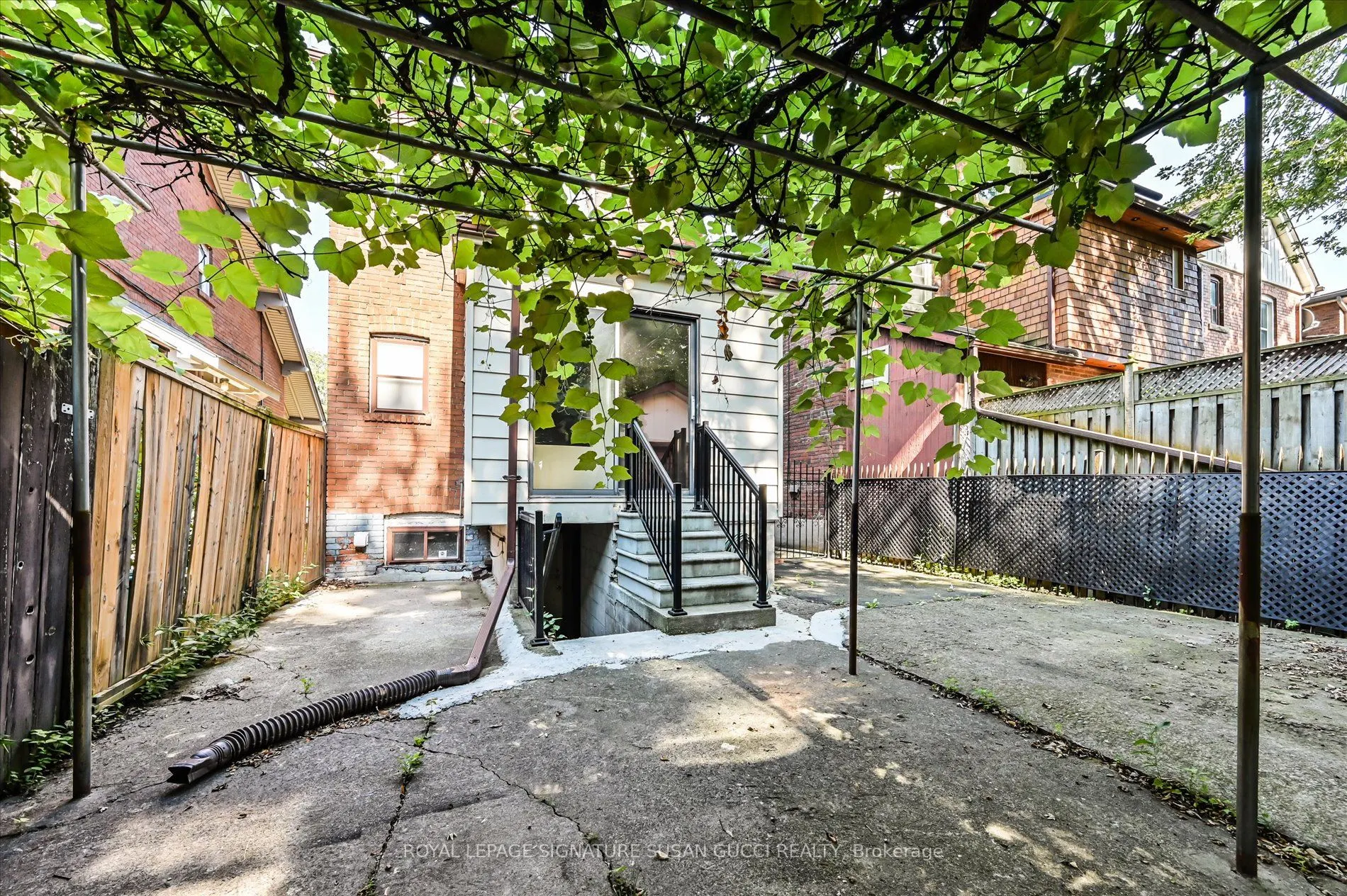 96 Woodycrest Avenue