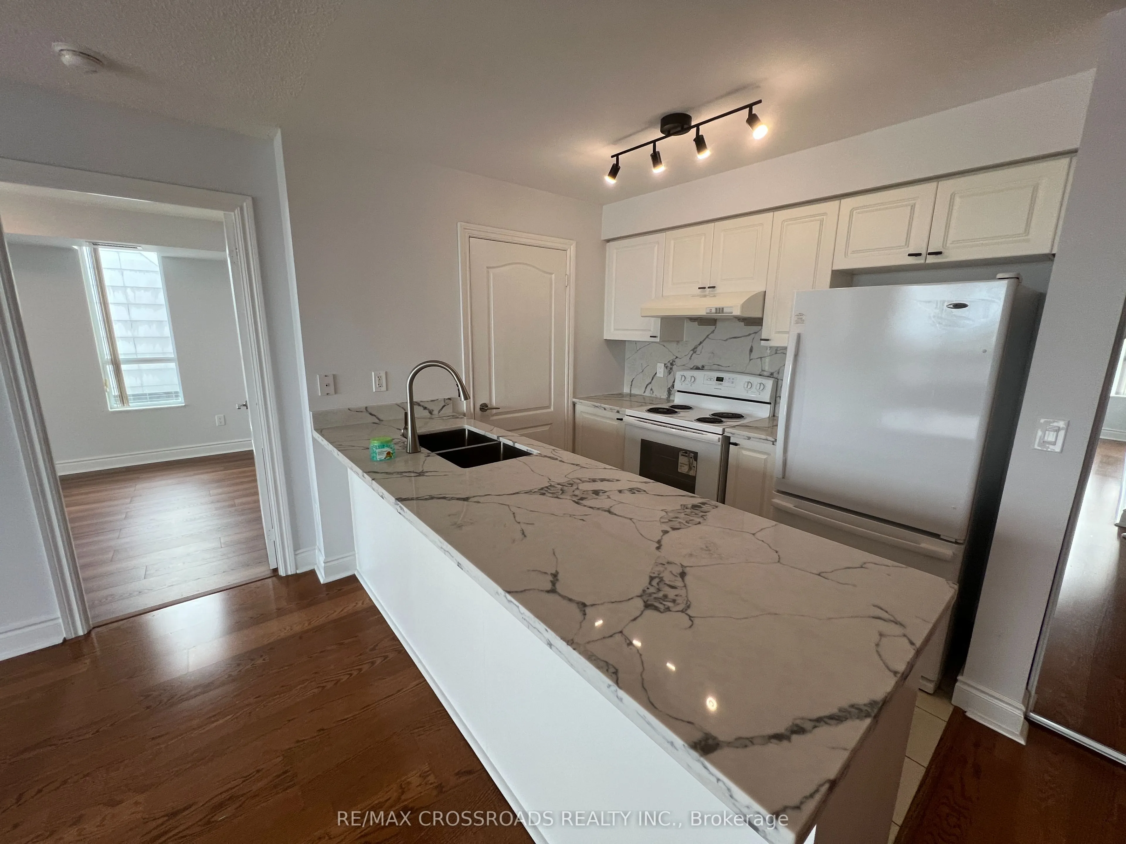 60 Brian Harrison Way, #1907