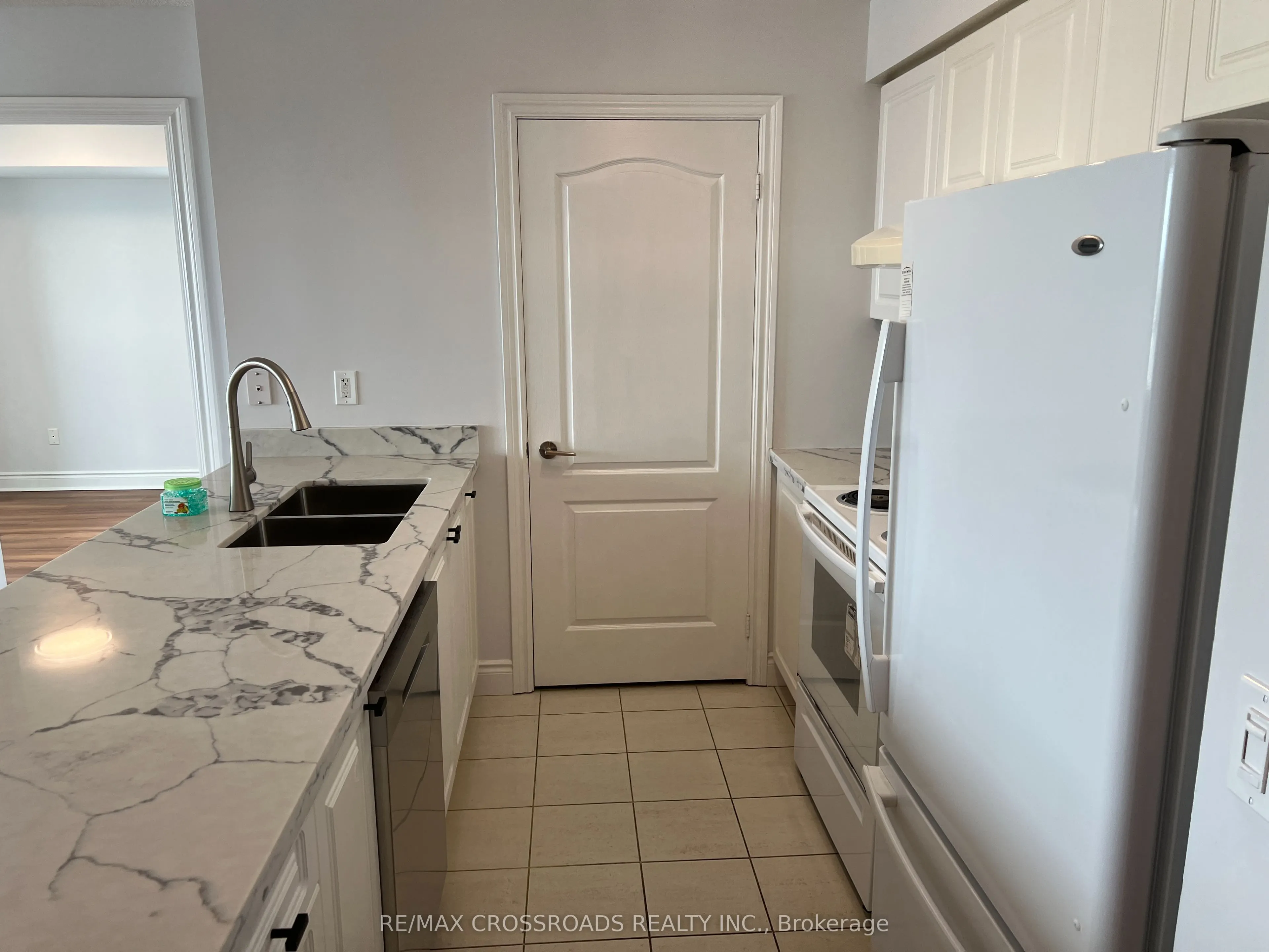 60 Brian Harrison Way, #1907