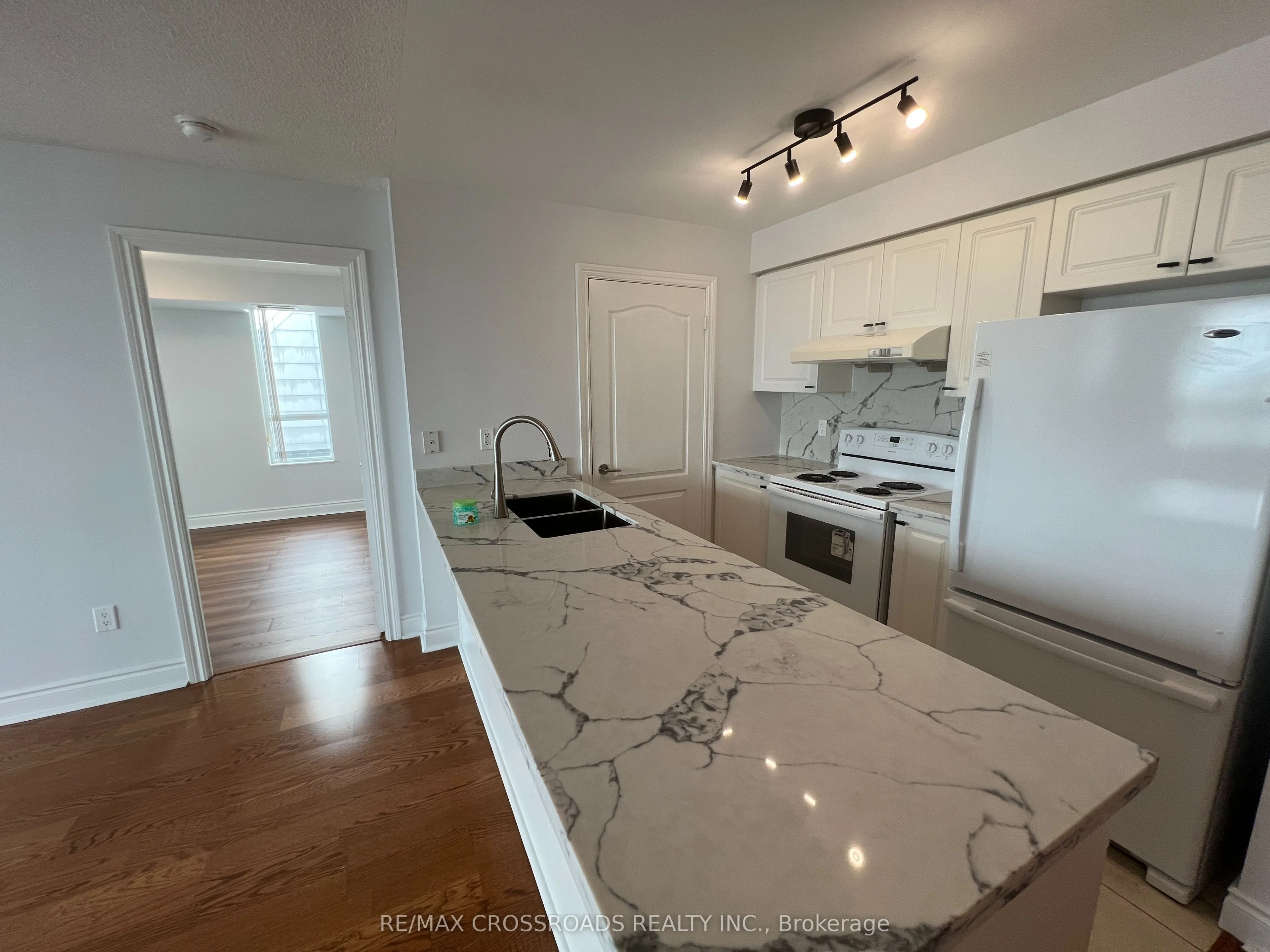 60 Brian Harrison Way, #1907