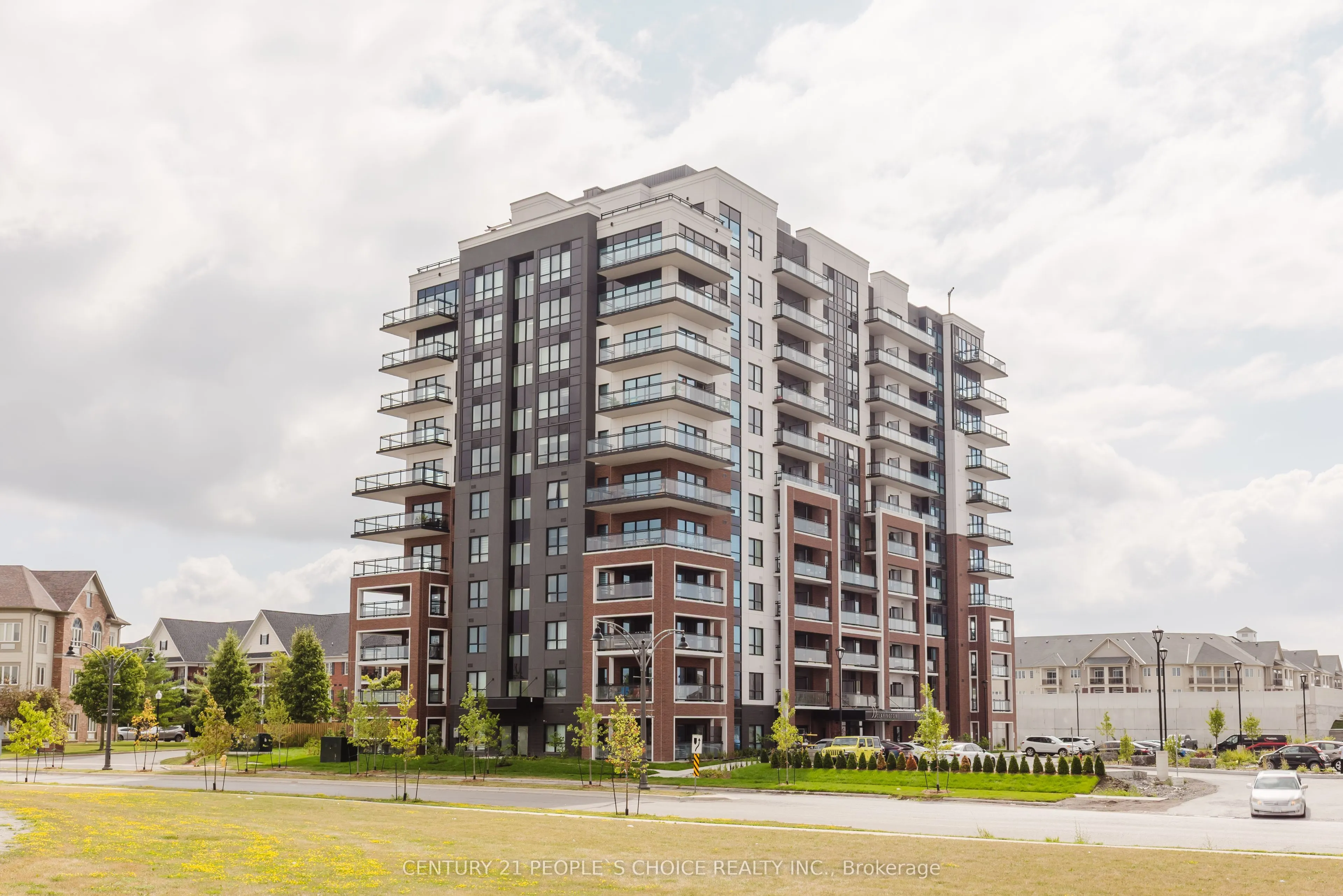 55 Clarington Boulevard, #907
