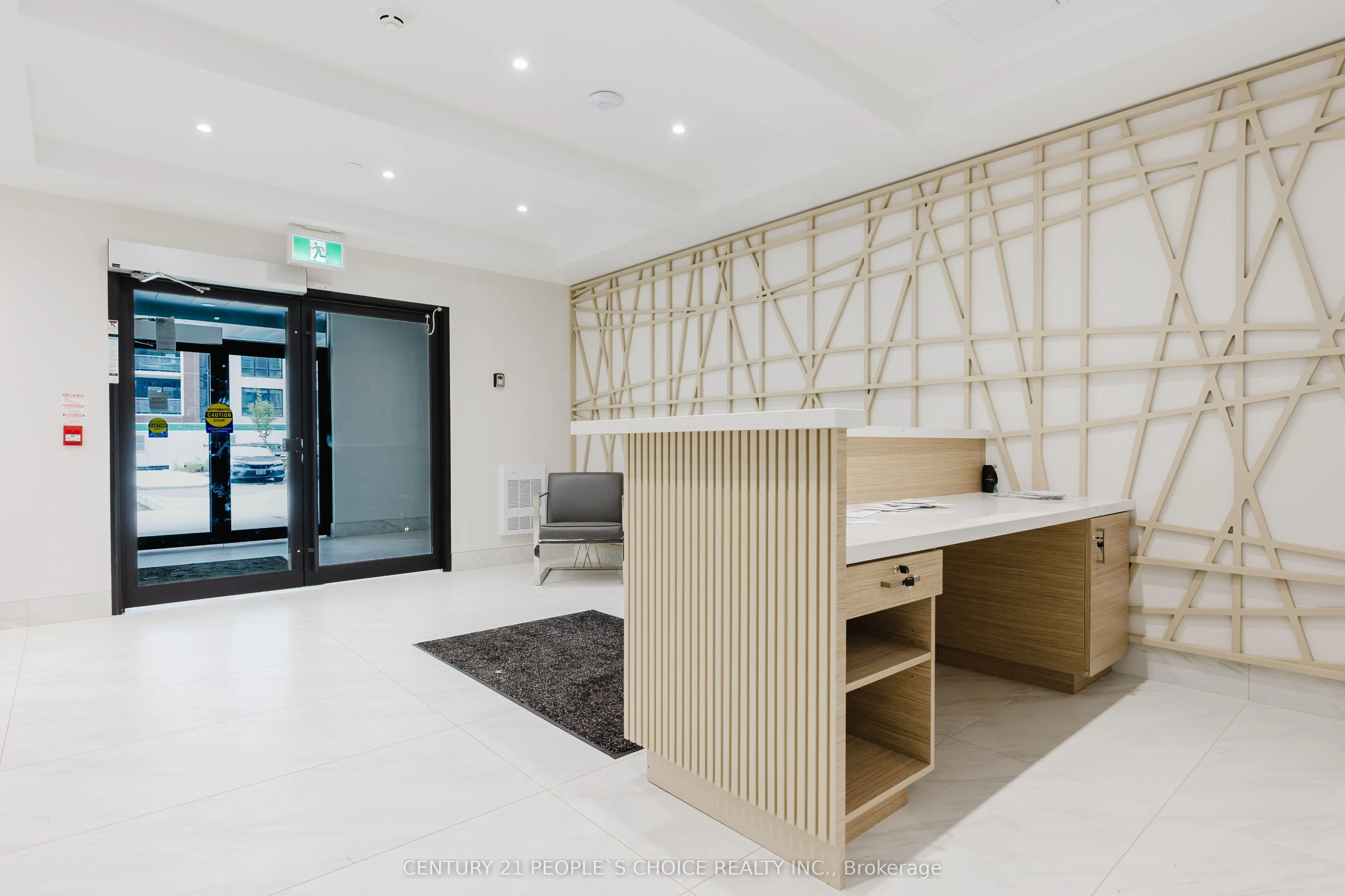 55 Clarington Boulevard, #907