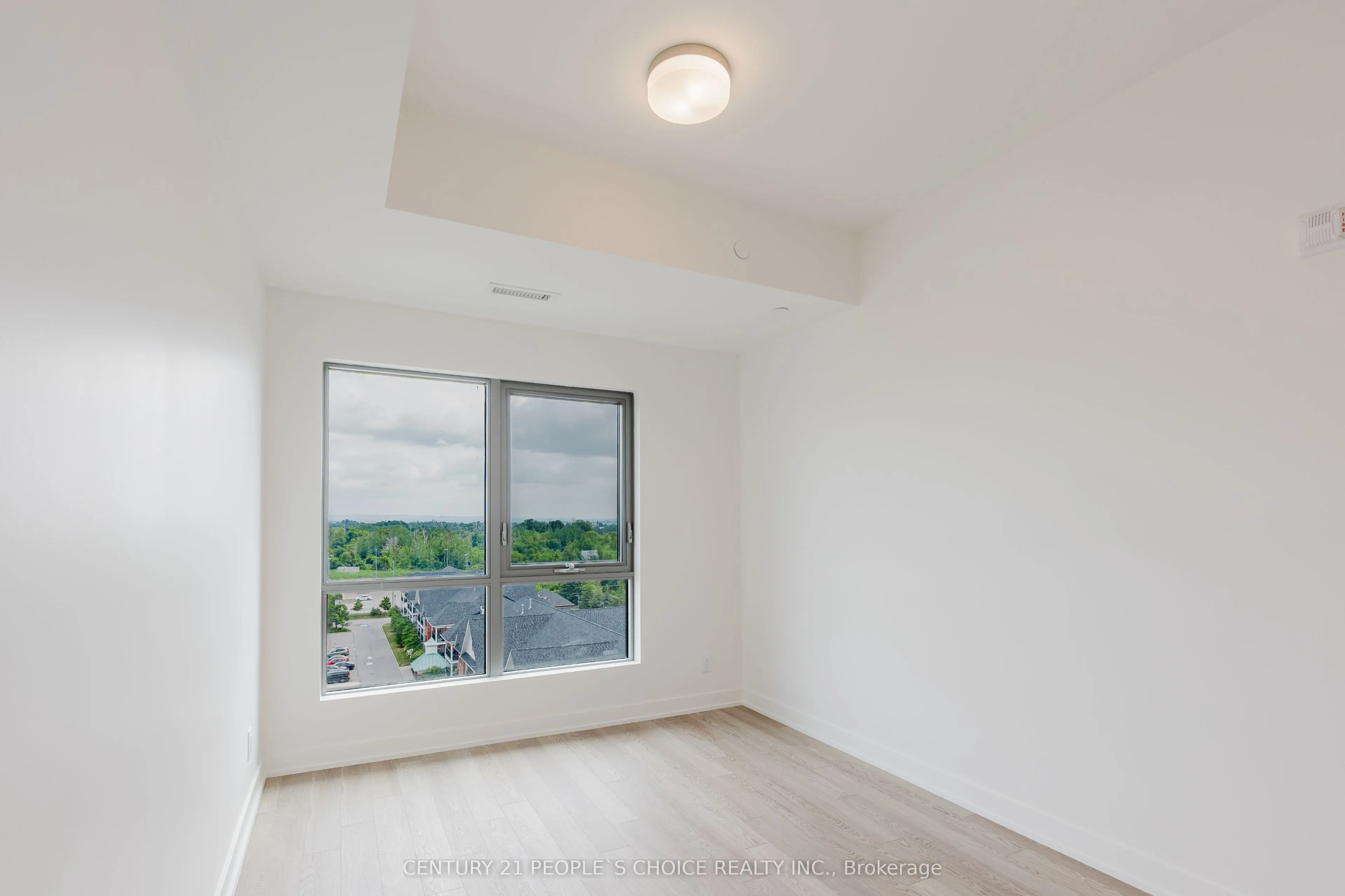 55 Clarington Boulevard, #907
