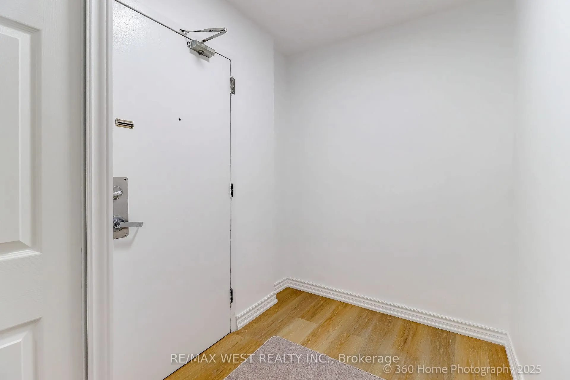 3 Massey Square, #803