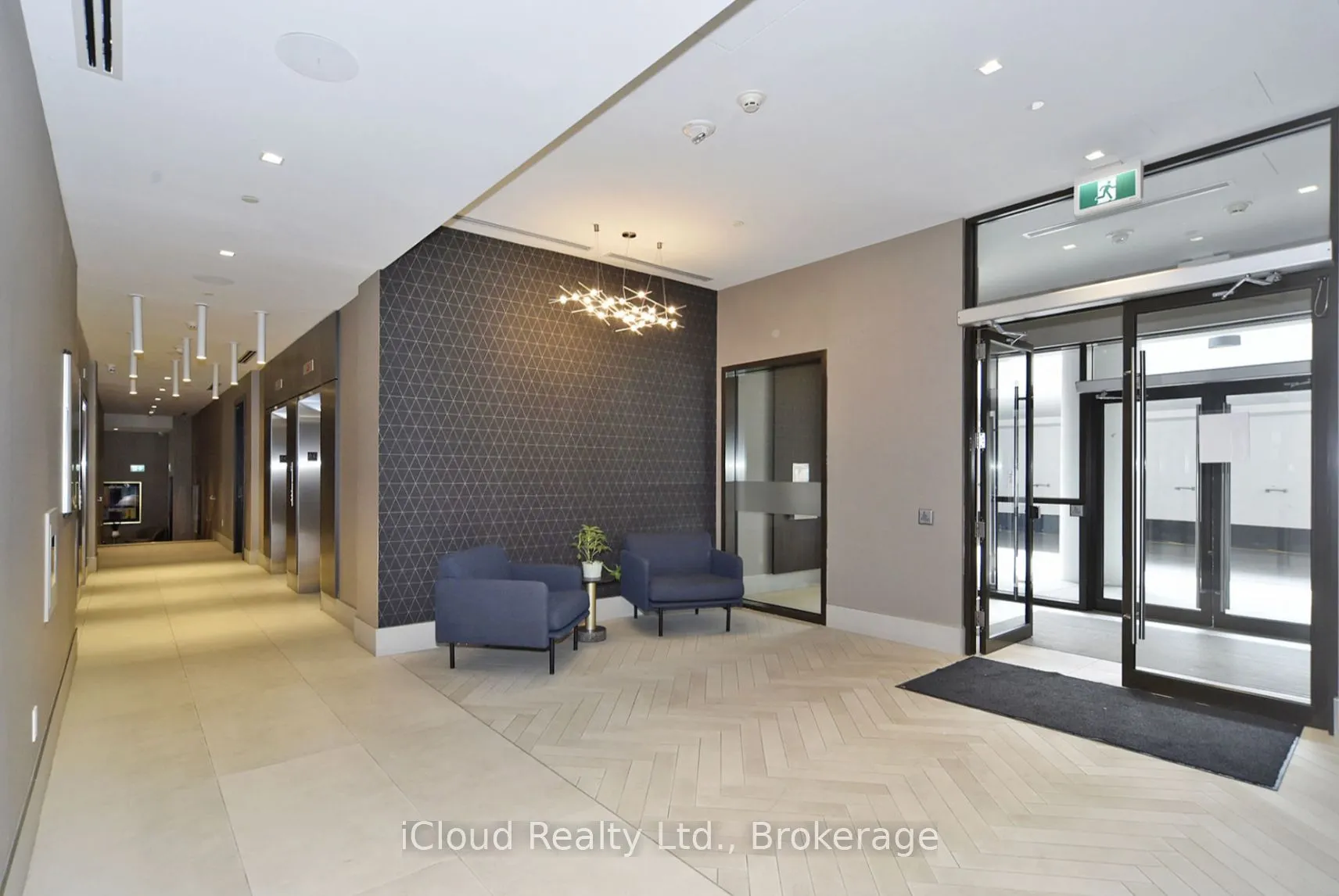 2550 Simcoe Street N, #1616