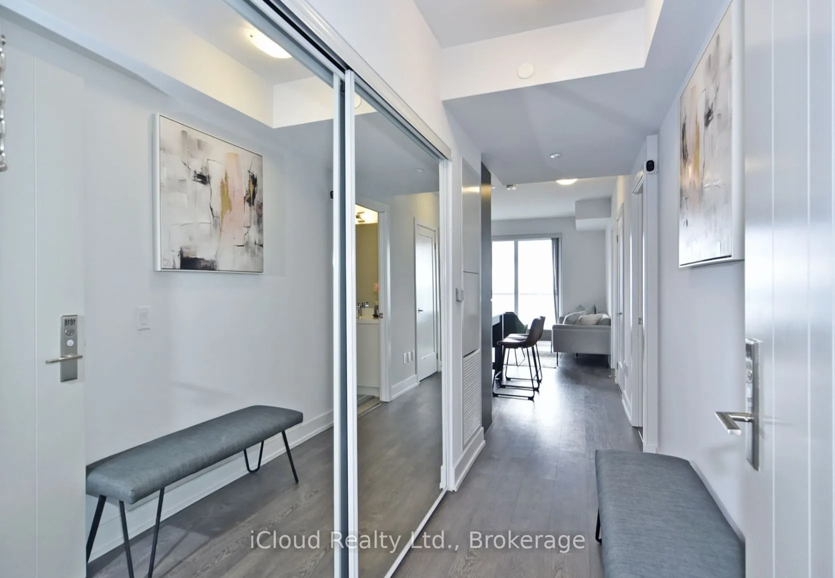 2550 Simcoe Street N, #1616