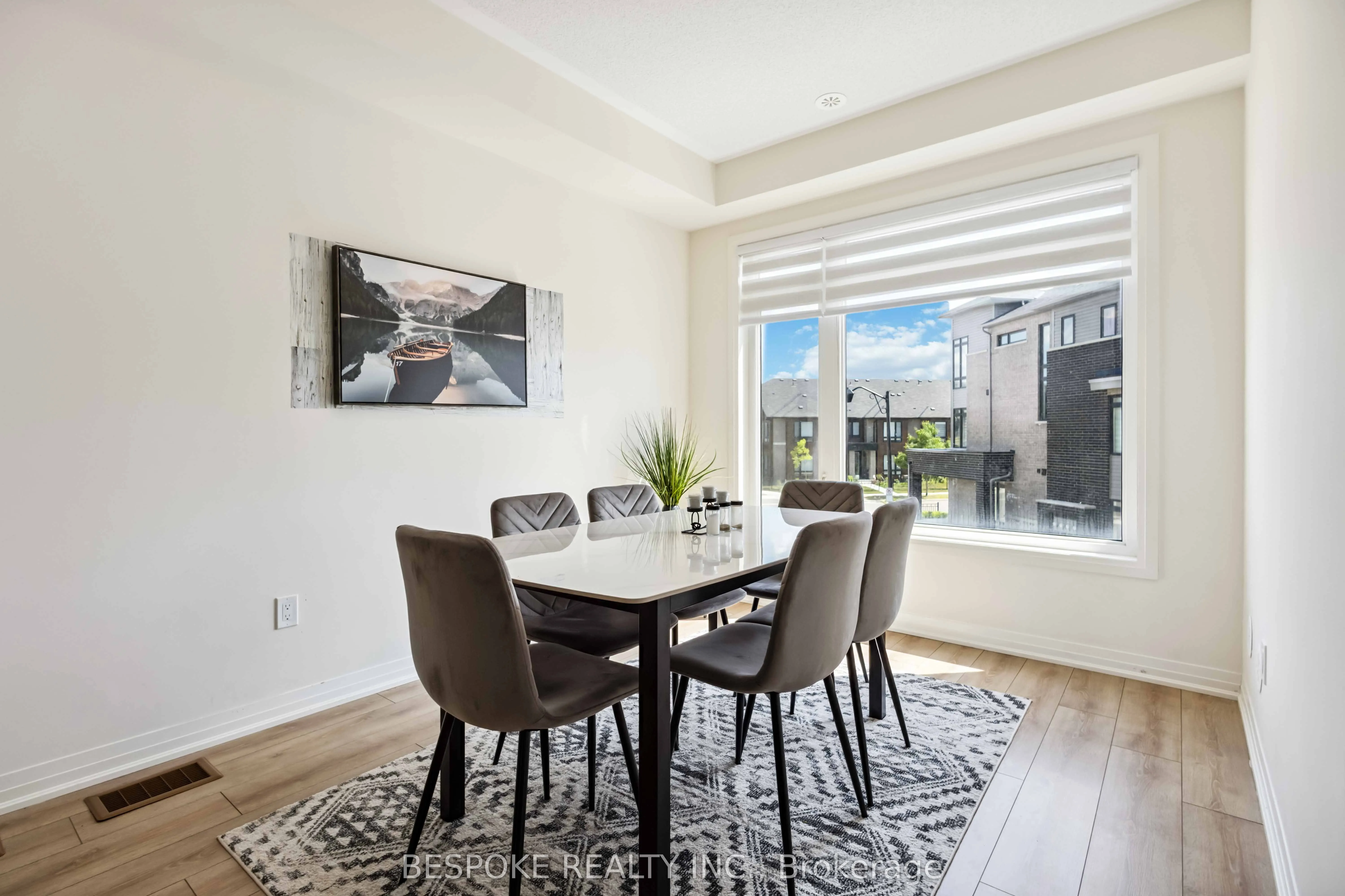 17 Esquire Way
