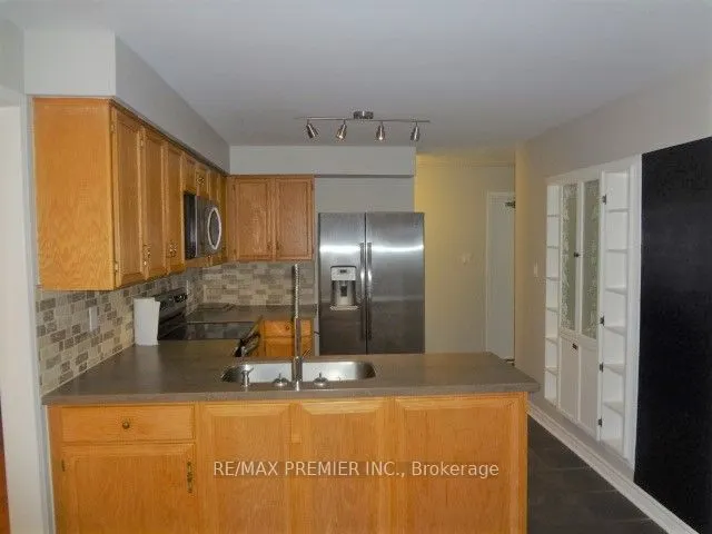49 Bassett Boulevard, #Main