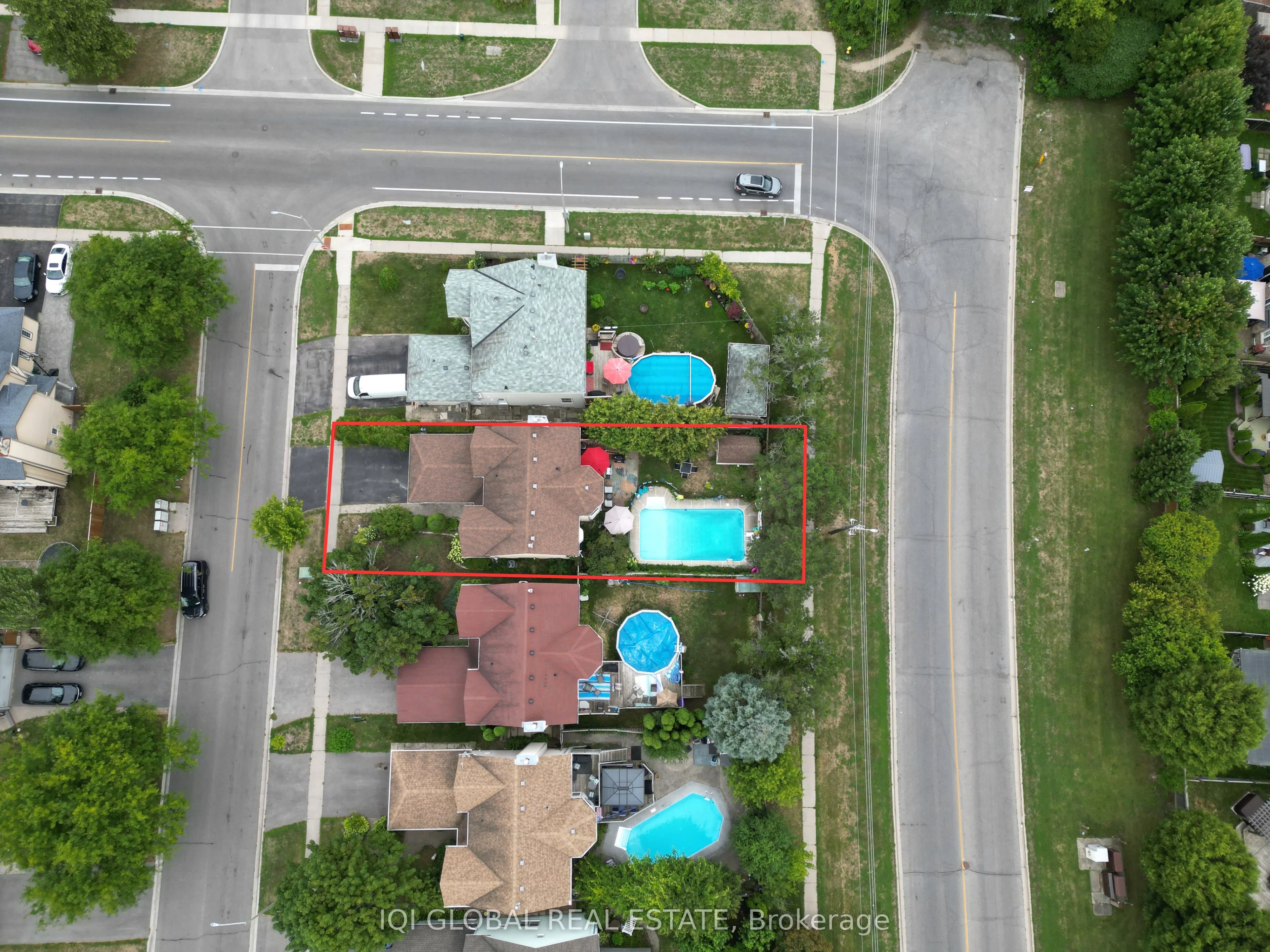 895 Ripley Crescent
