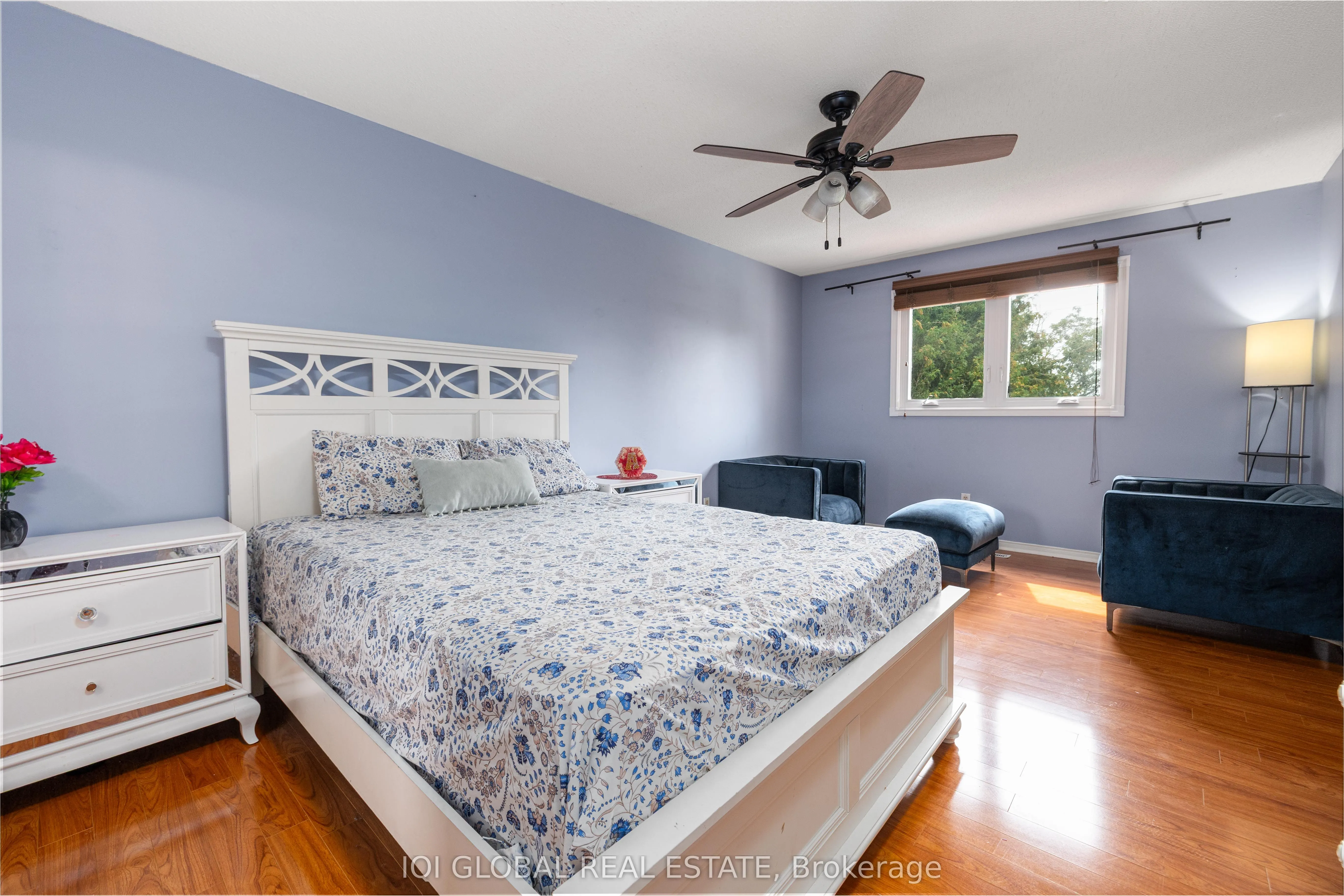 895 Ripley Crescent